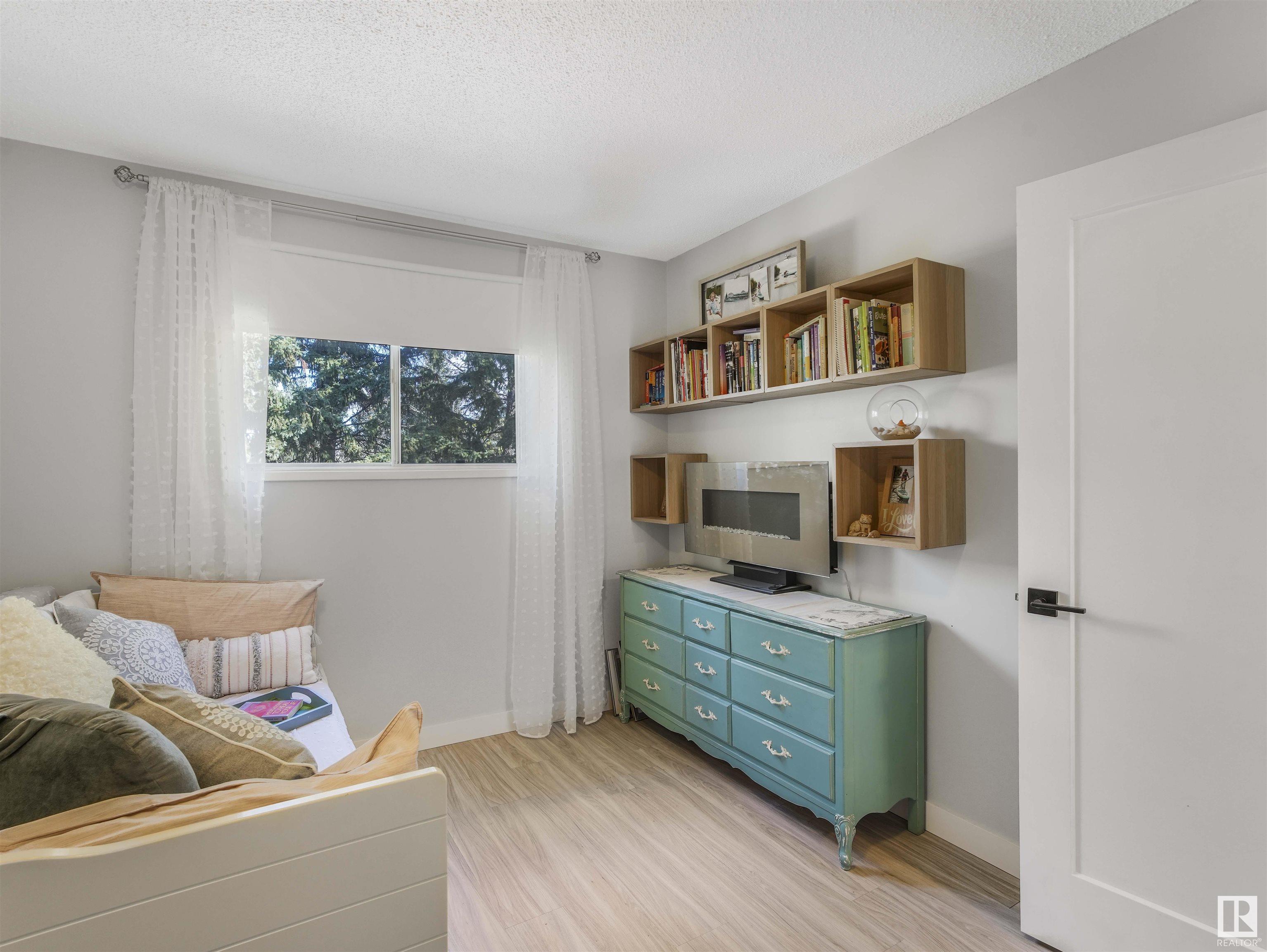 25 BRADBURN Crescent