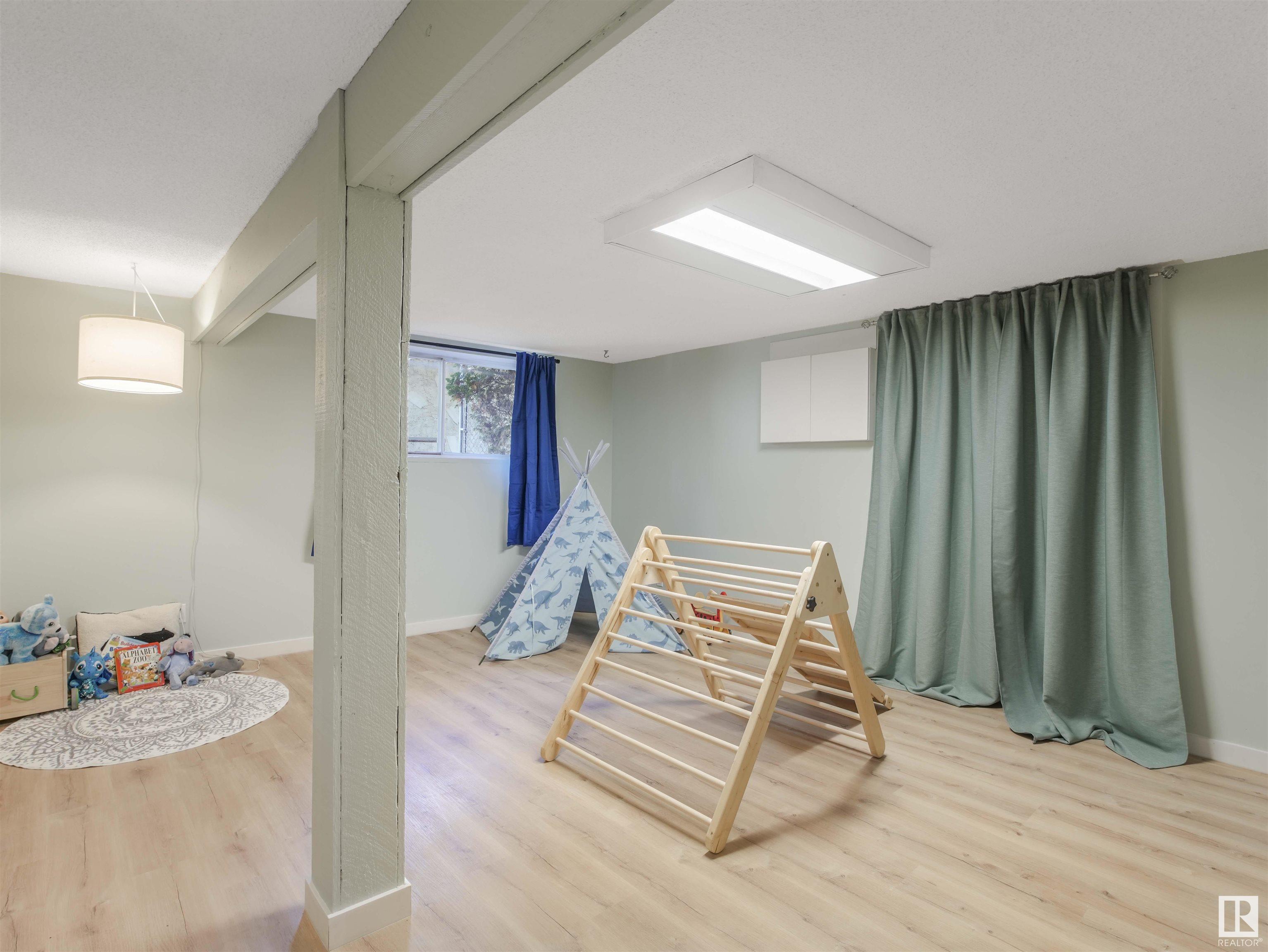 25 BRADBURN Crescent