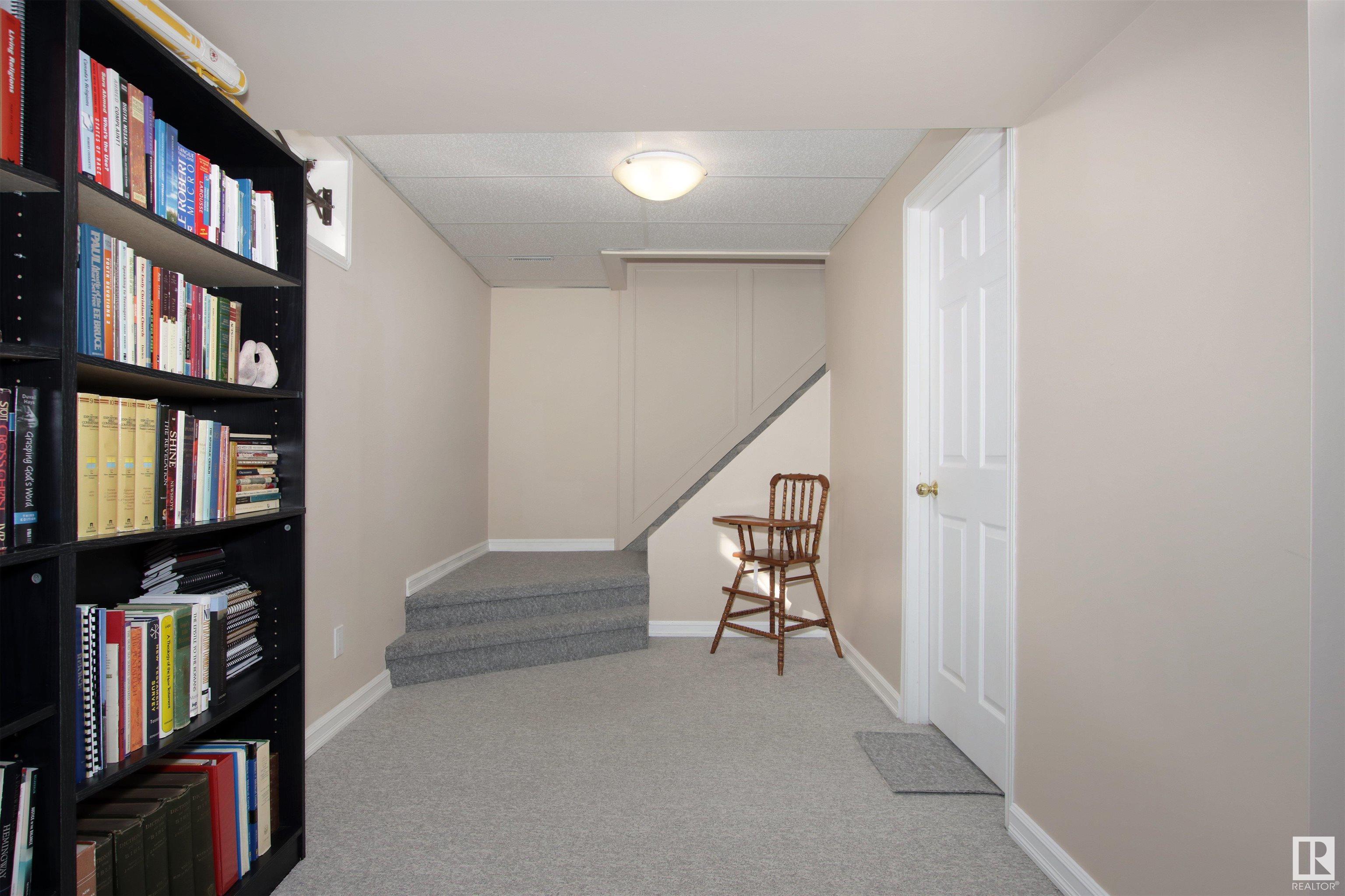 44 AMBER Crescent