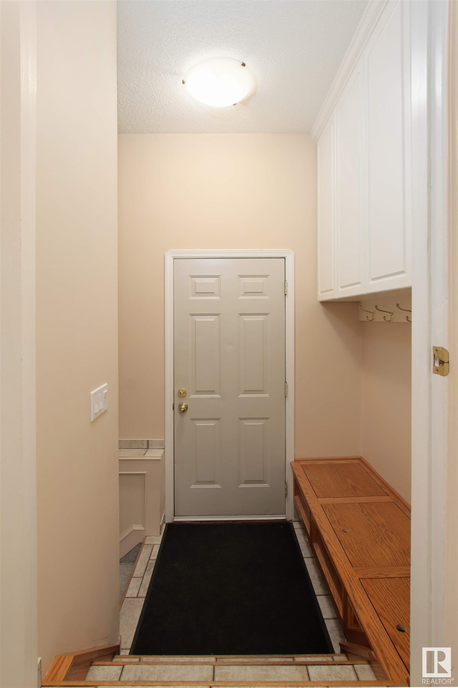 44 AMBER Crescent
