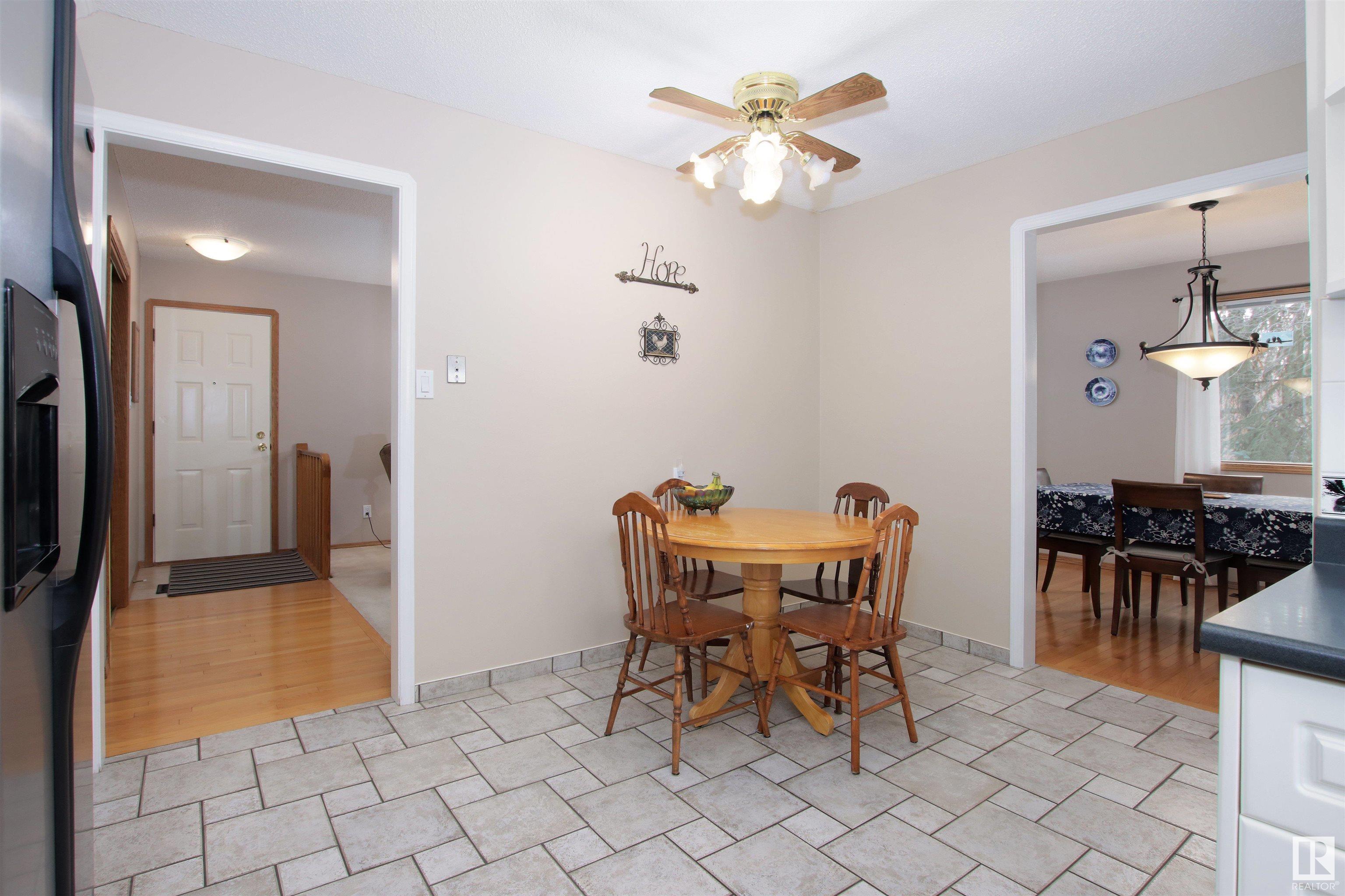 44 AMBER Crescent