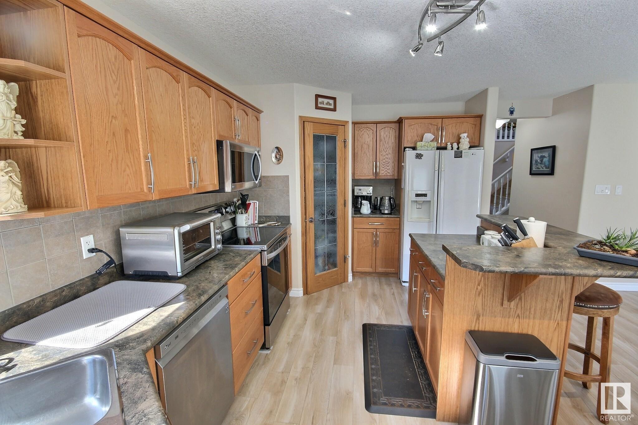403 FOXBORO Drive