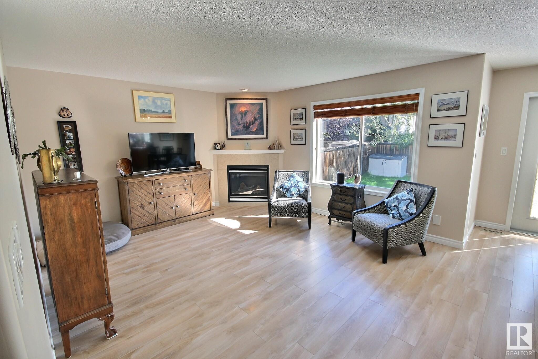 403 FOXBORO Drive