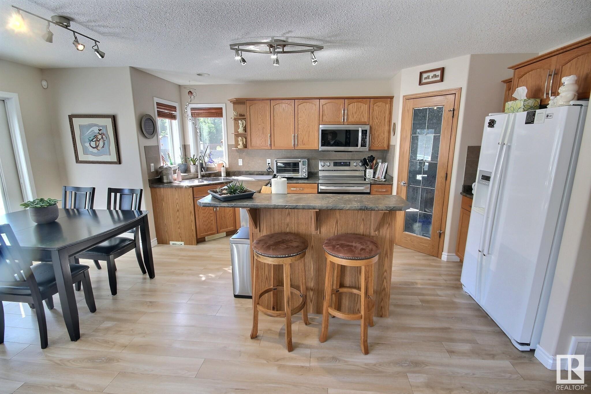 403 FOXBORO Drive