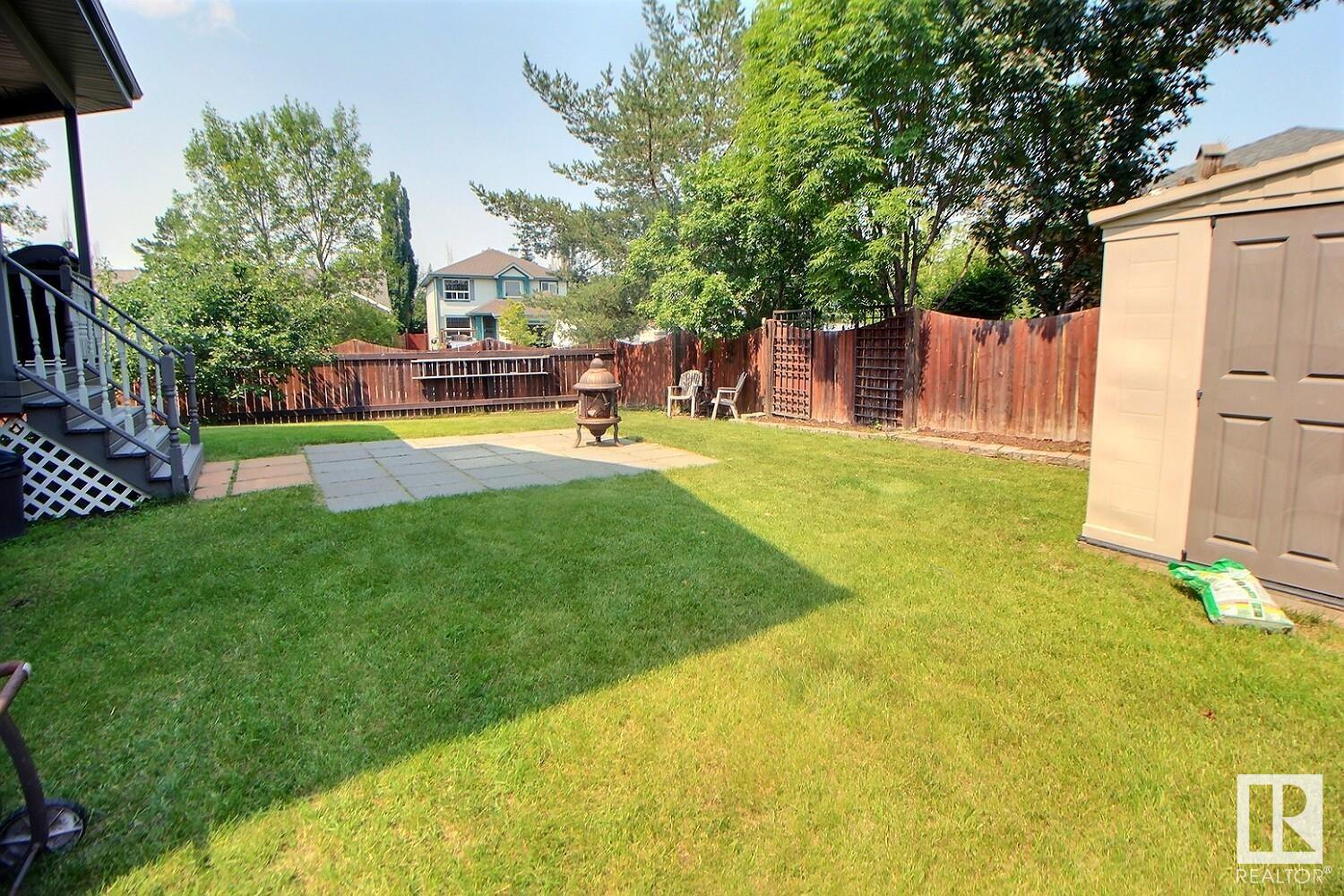 65 DUNFIELD Crescent