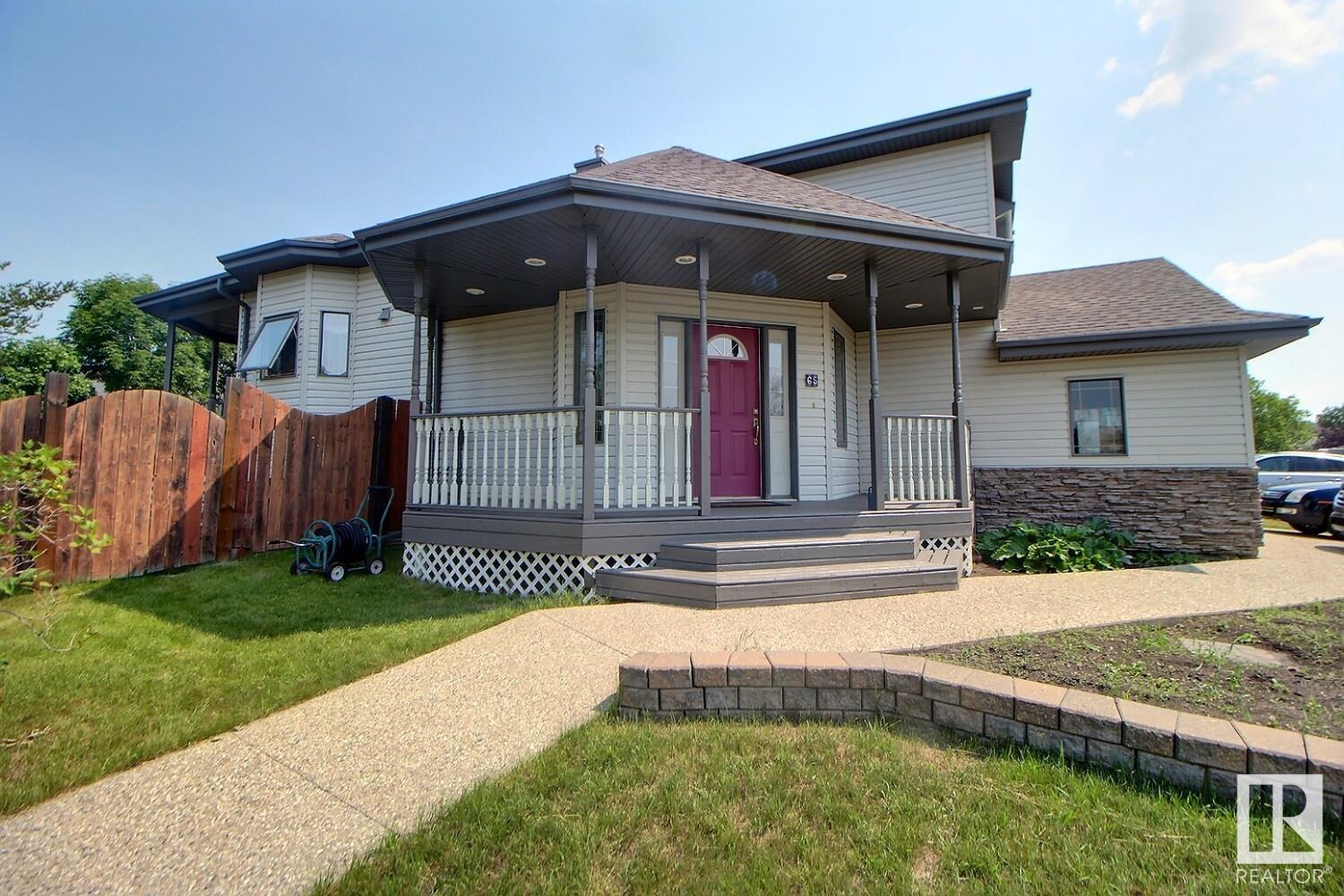 65 DUNFIELD Crescent