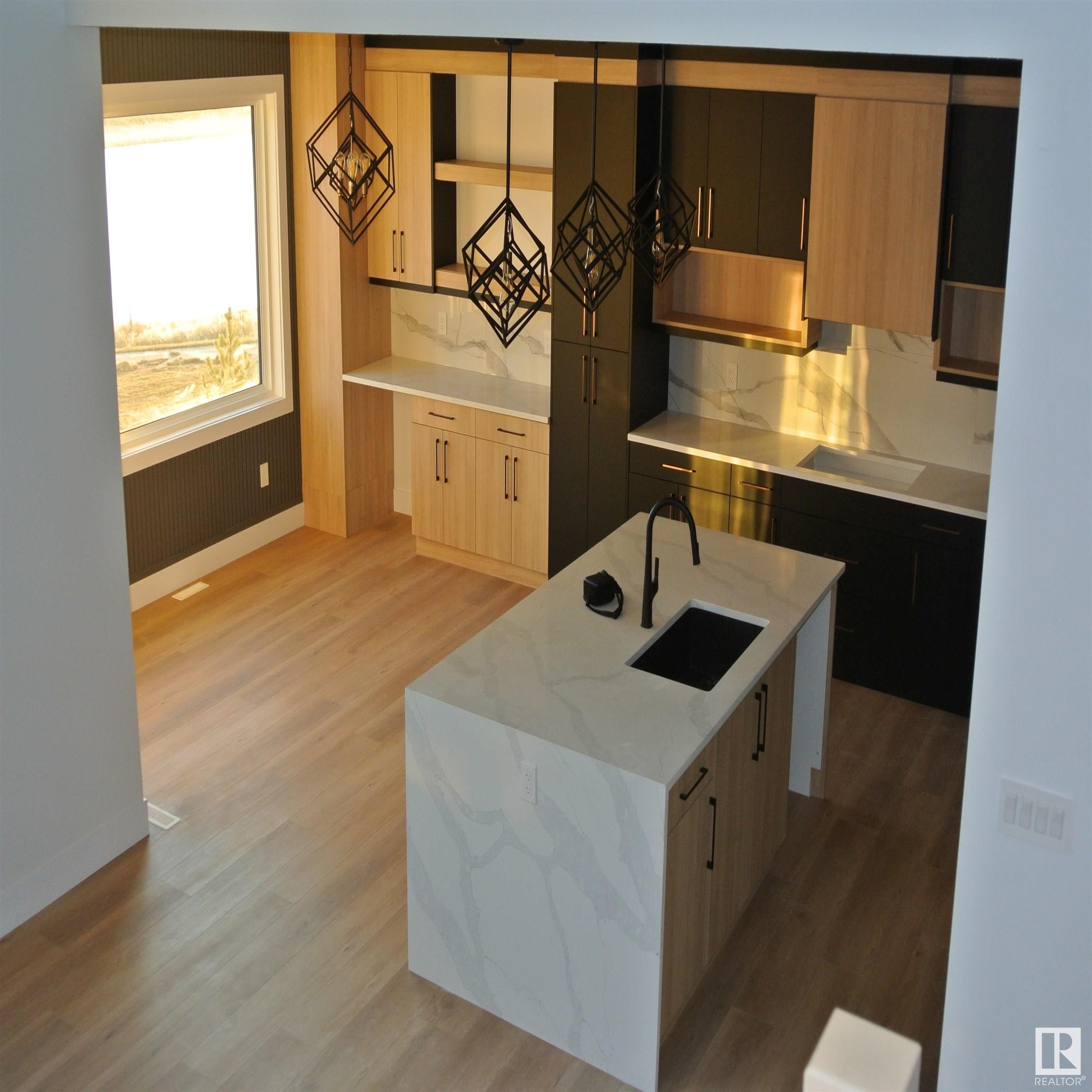 67 Edgefield Way