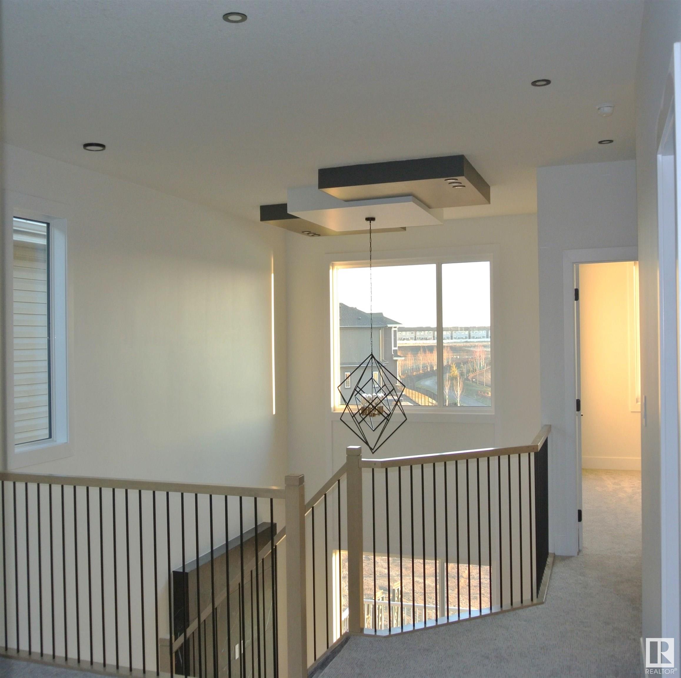 67 Edgefield Way
