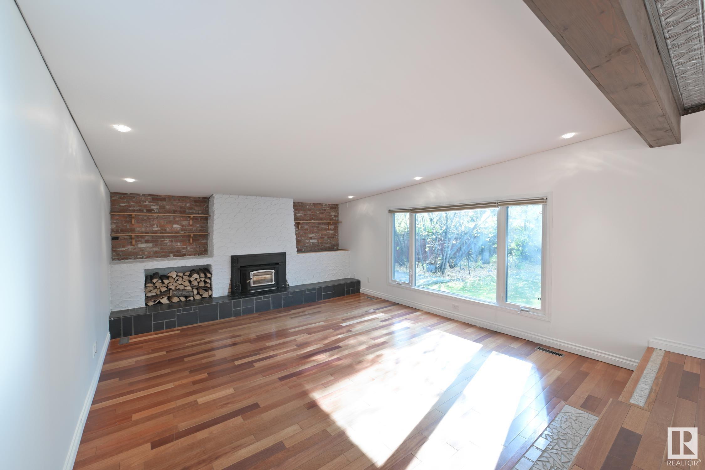15 GARCIA Place