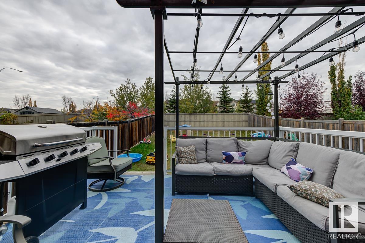 23 APPLETON Crescent