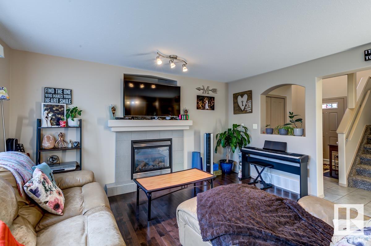23 APPLETON Crescent