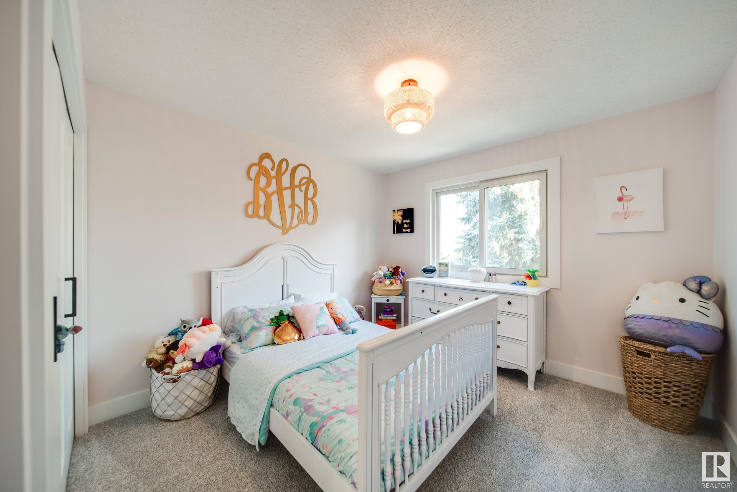 27 WELLAND Crescent