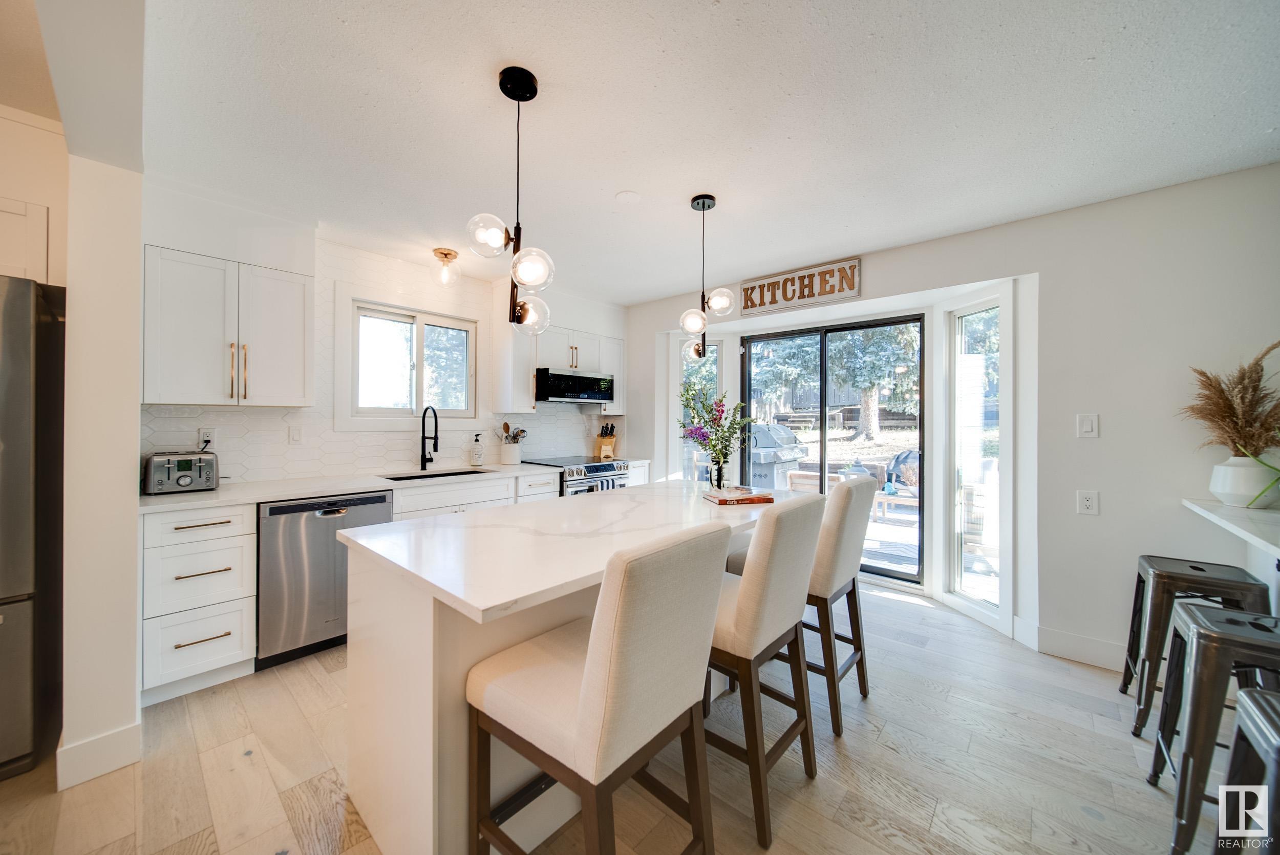 27 WELLAND Crescent