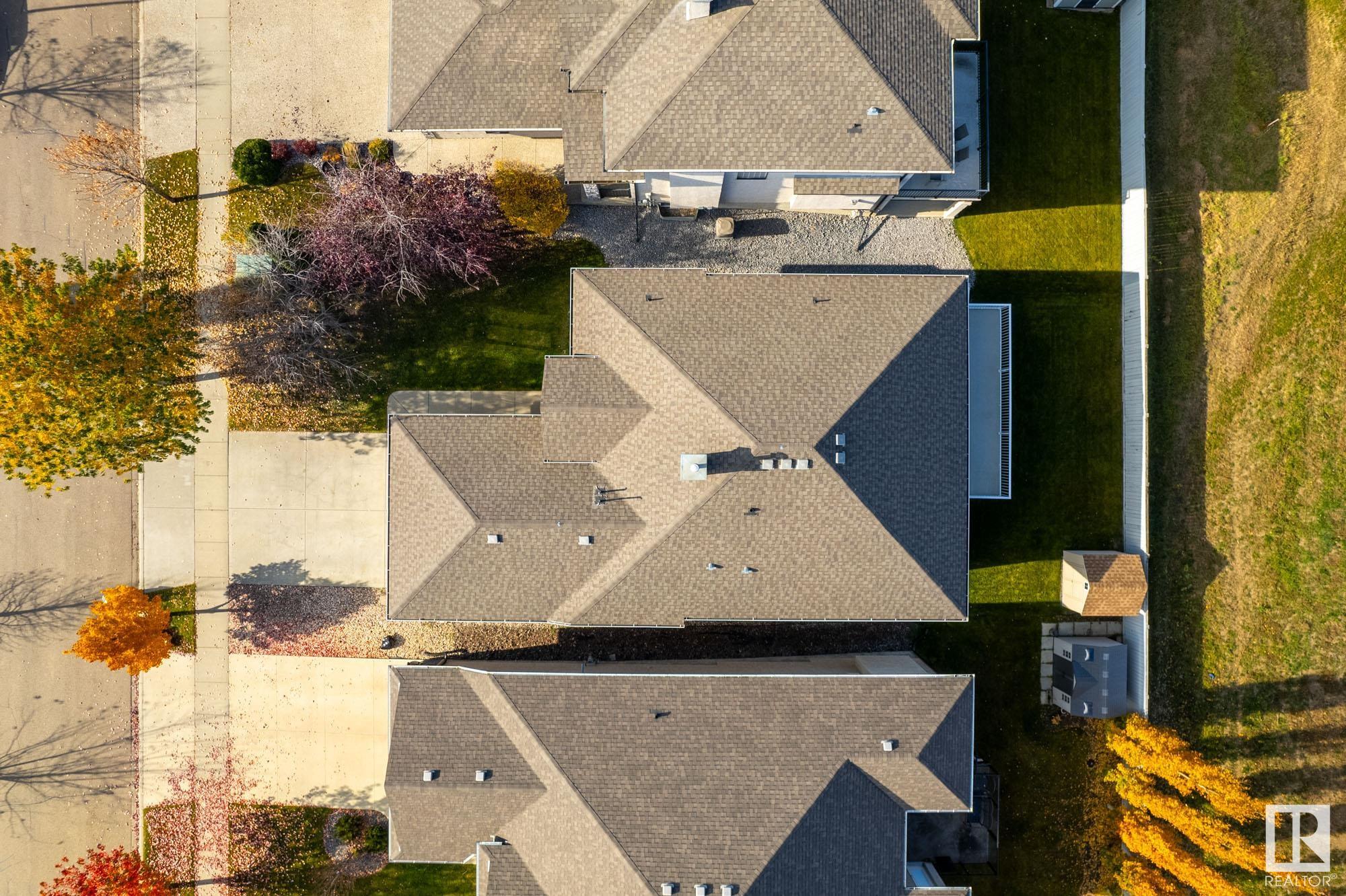 54 KINGSDALE Crescent