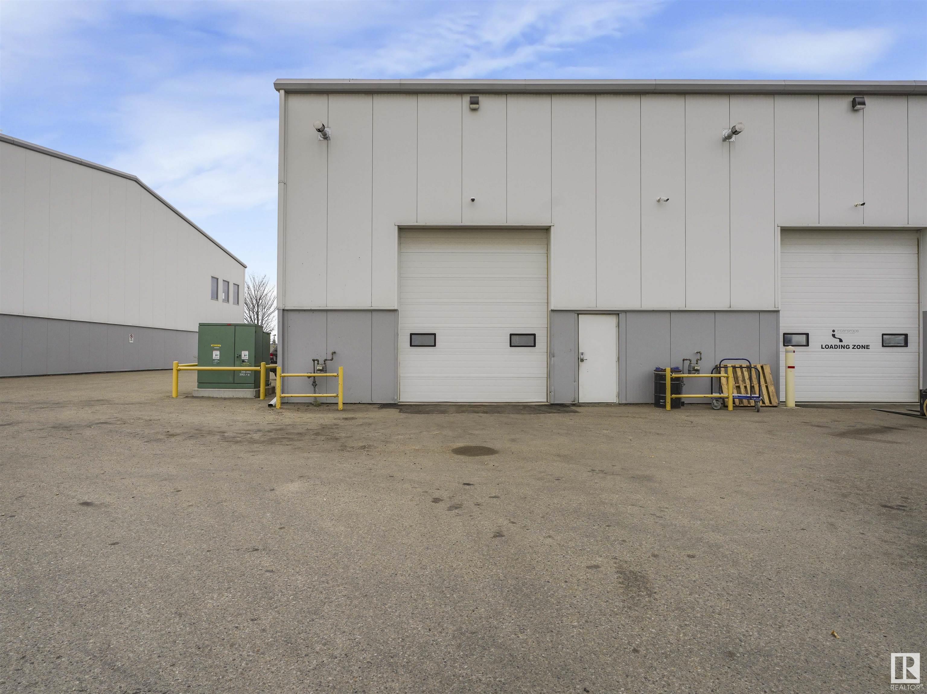 280 PORTAGE Close