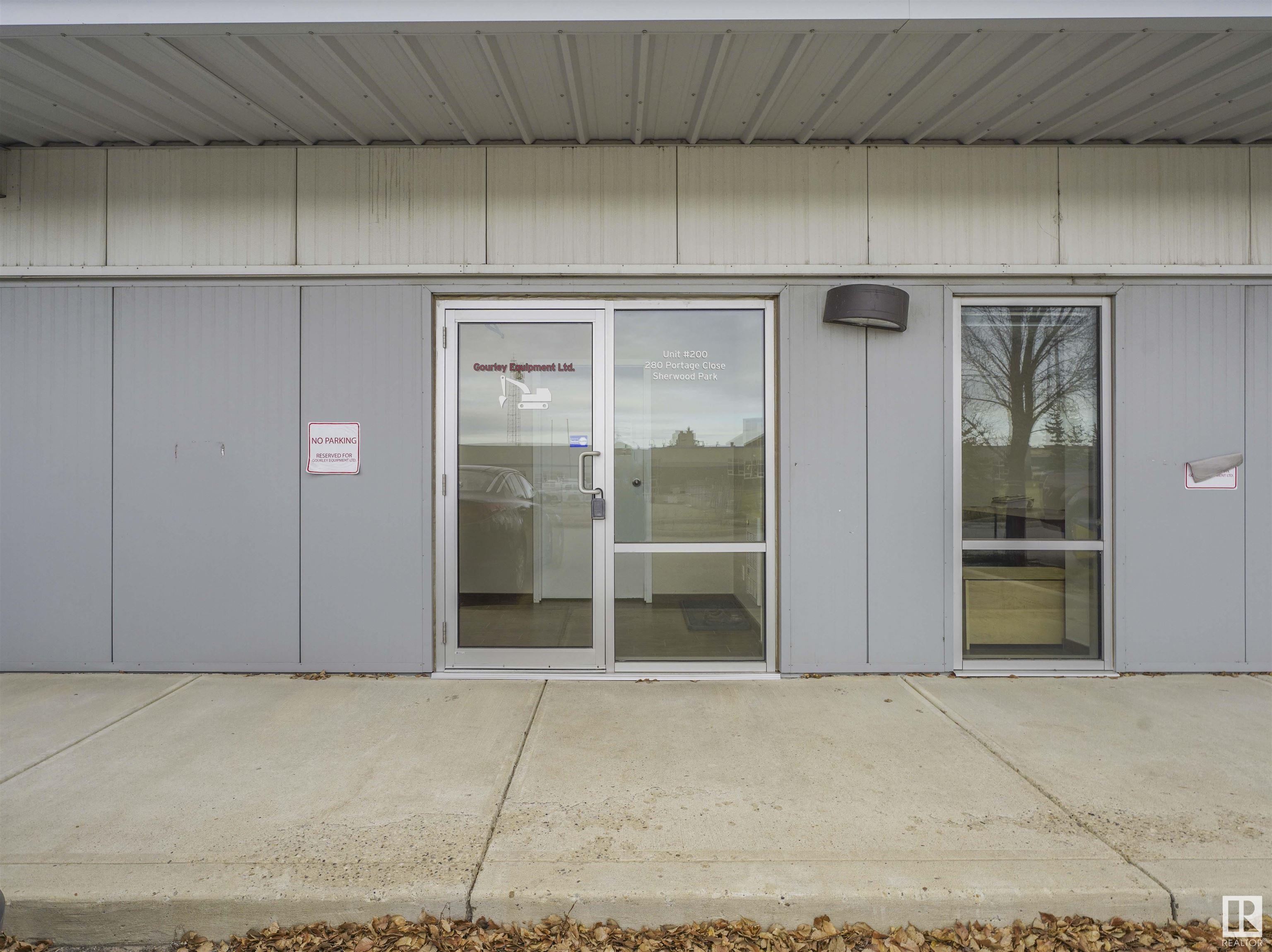 280 PORTAGE Close