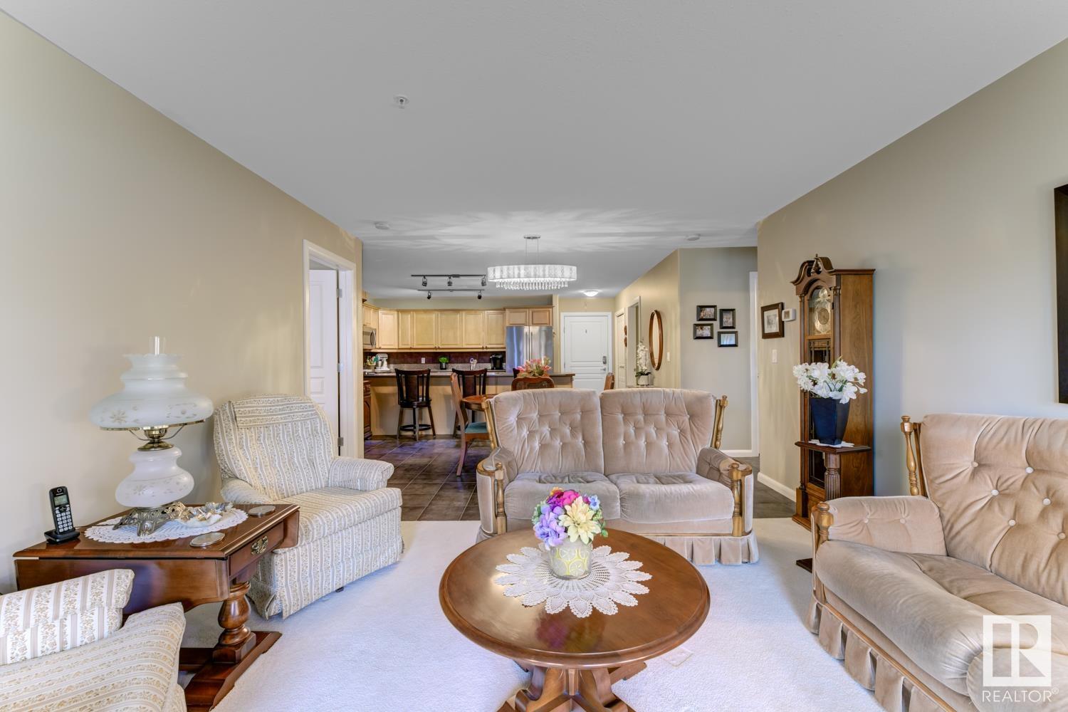 300 PALISADES Way