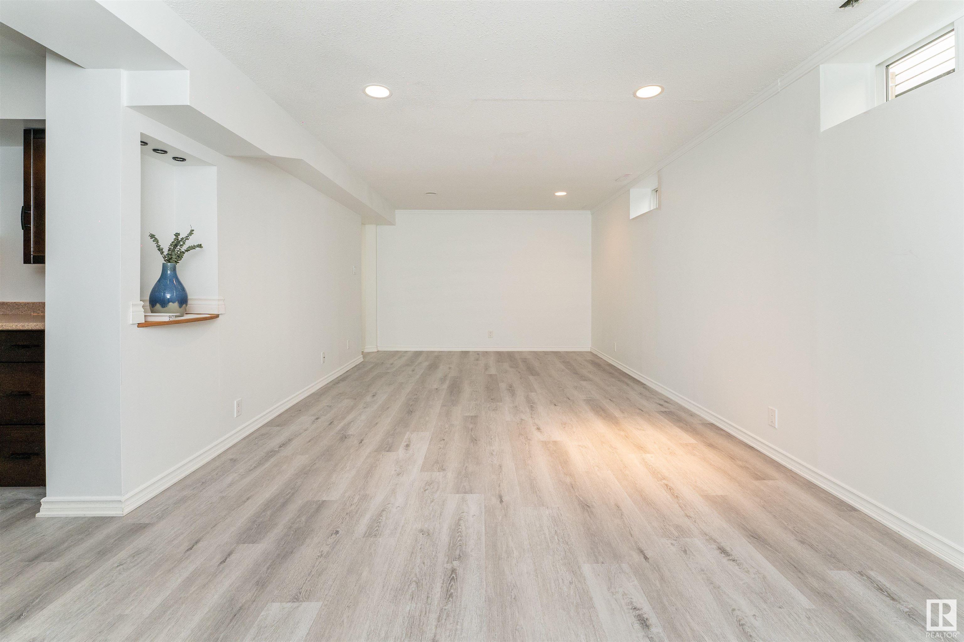 31 BELMONT Drive