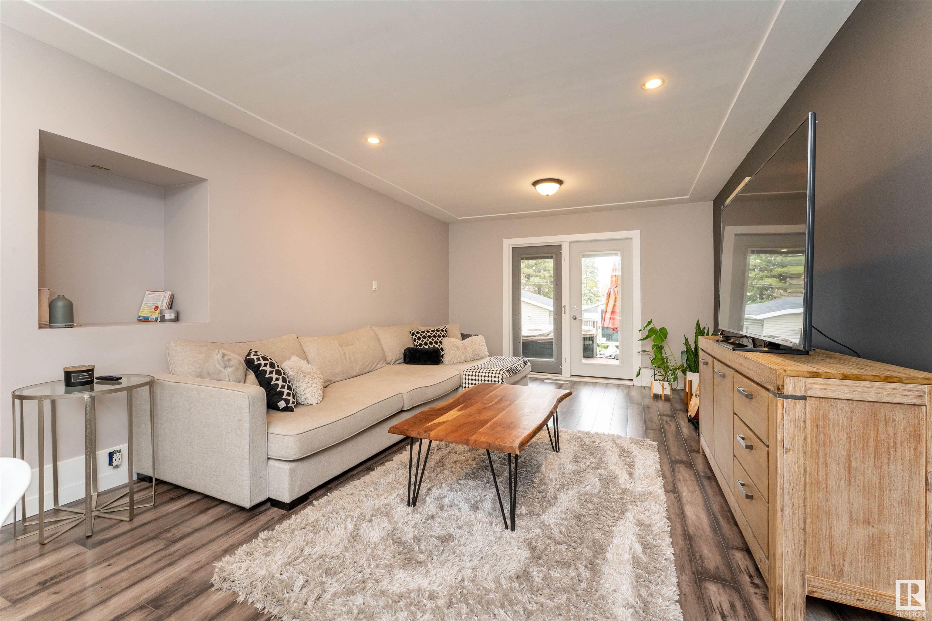 31 BELMONT Drive