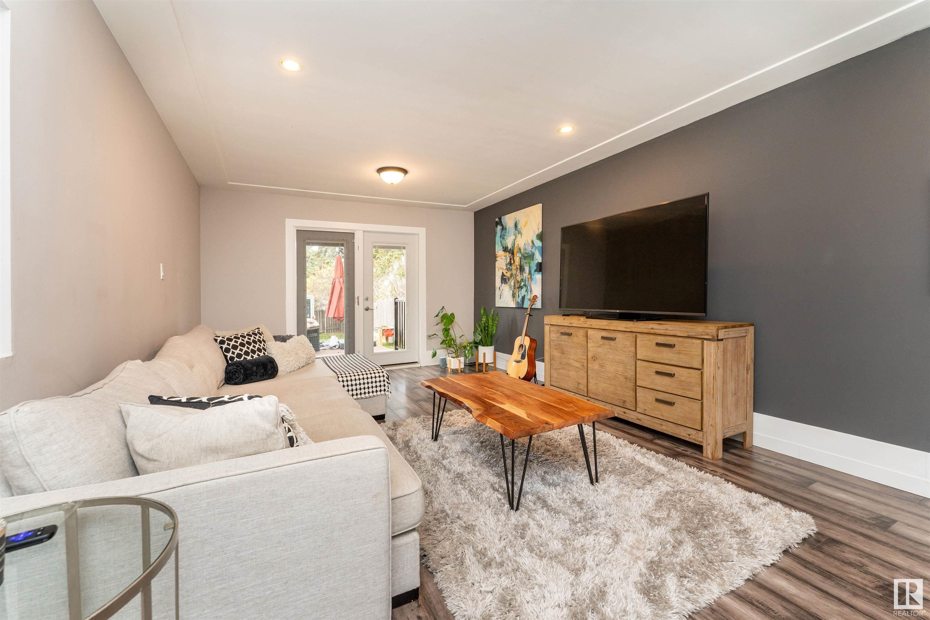 31 BELMONT Drive