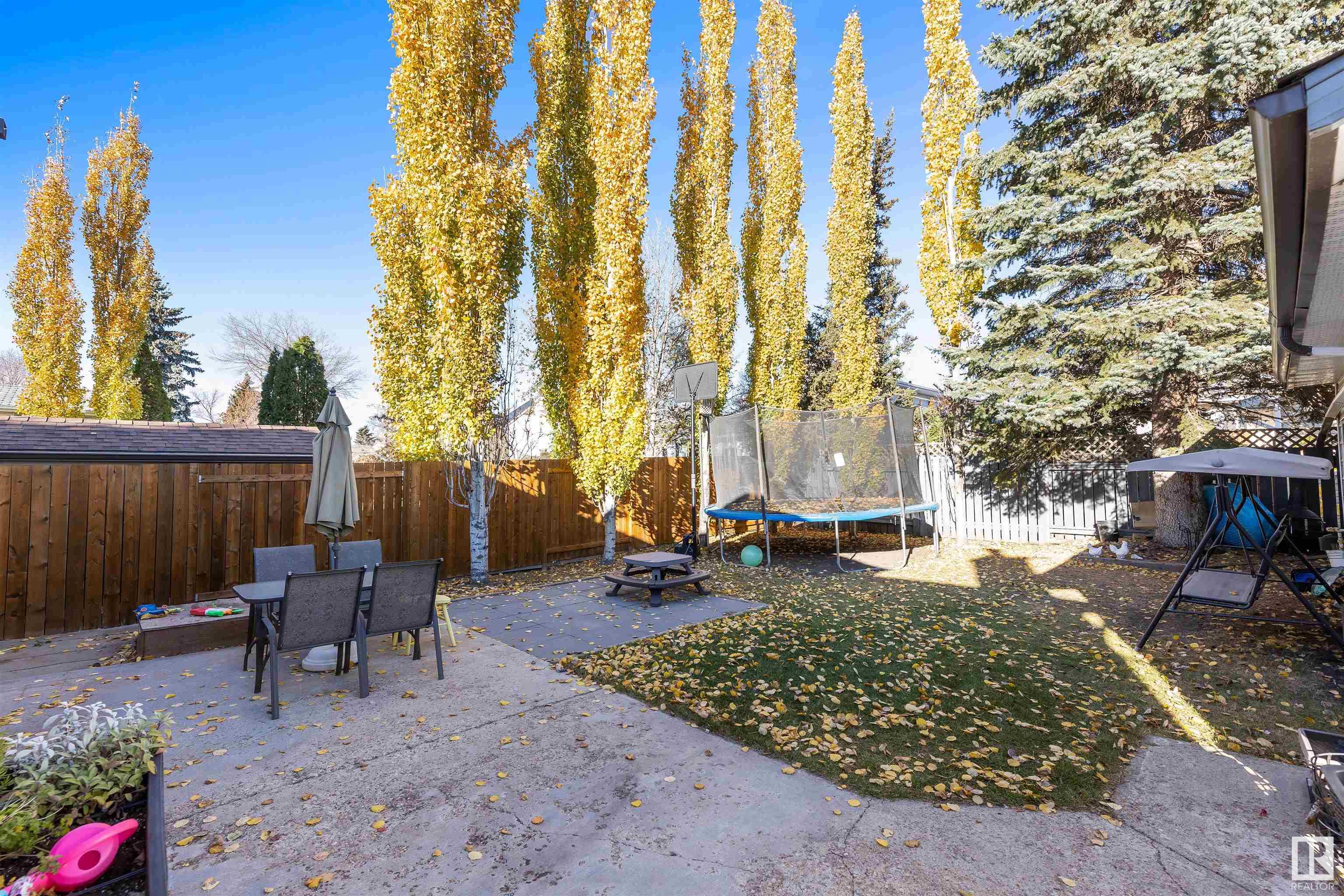 47 ACORN Crescent