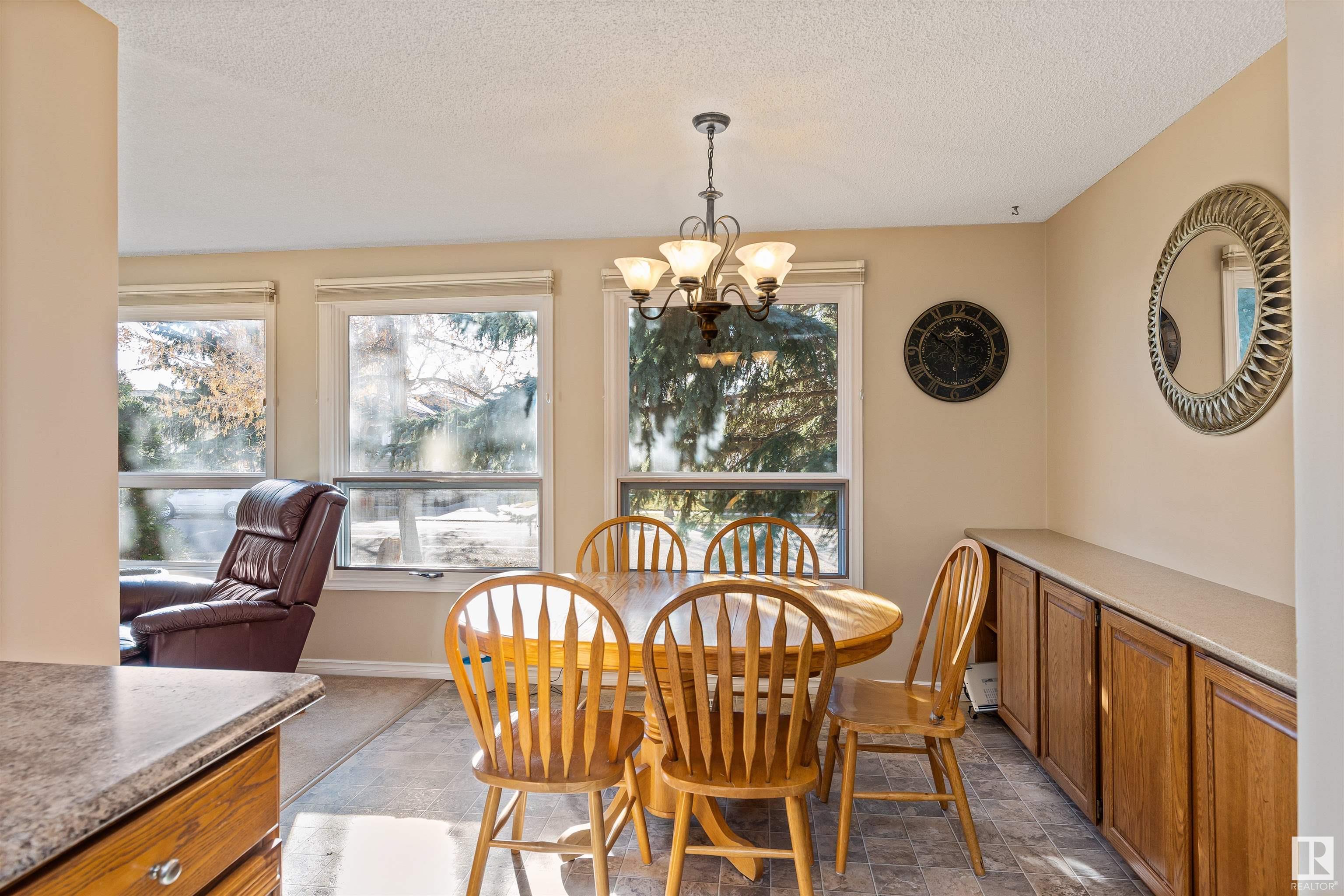 47 ACORN Crescent