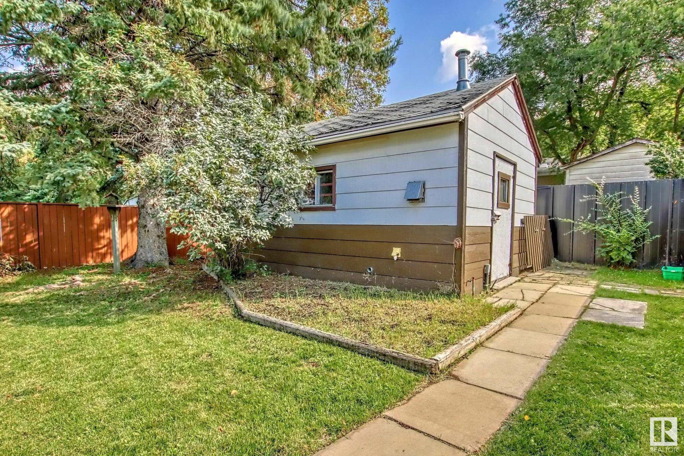 20 MARION Crescent