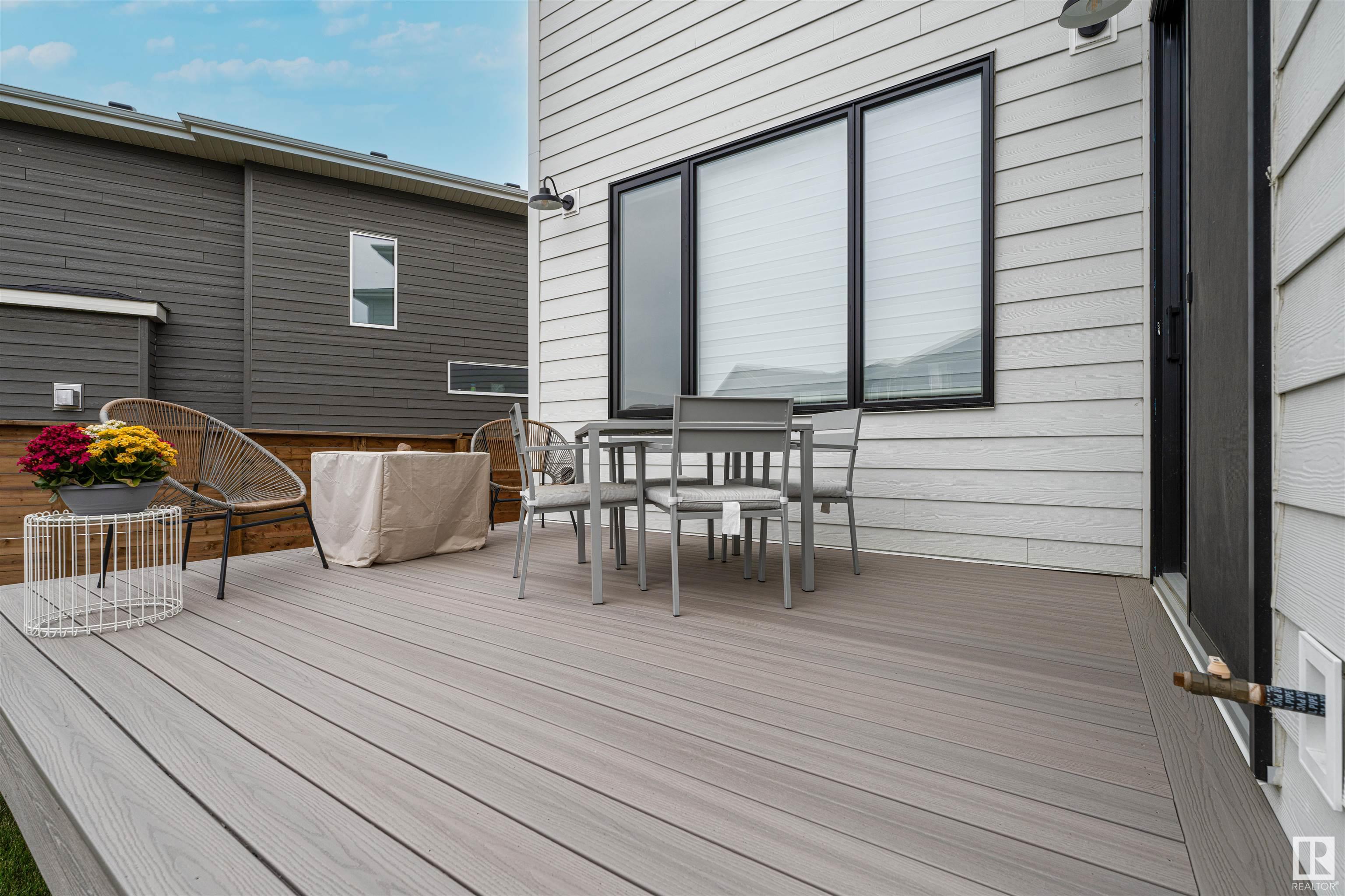 30 ROBERGE Close