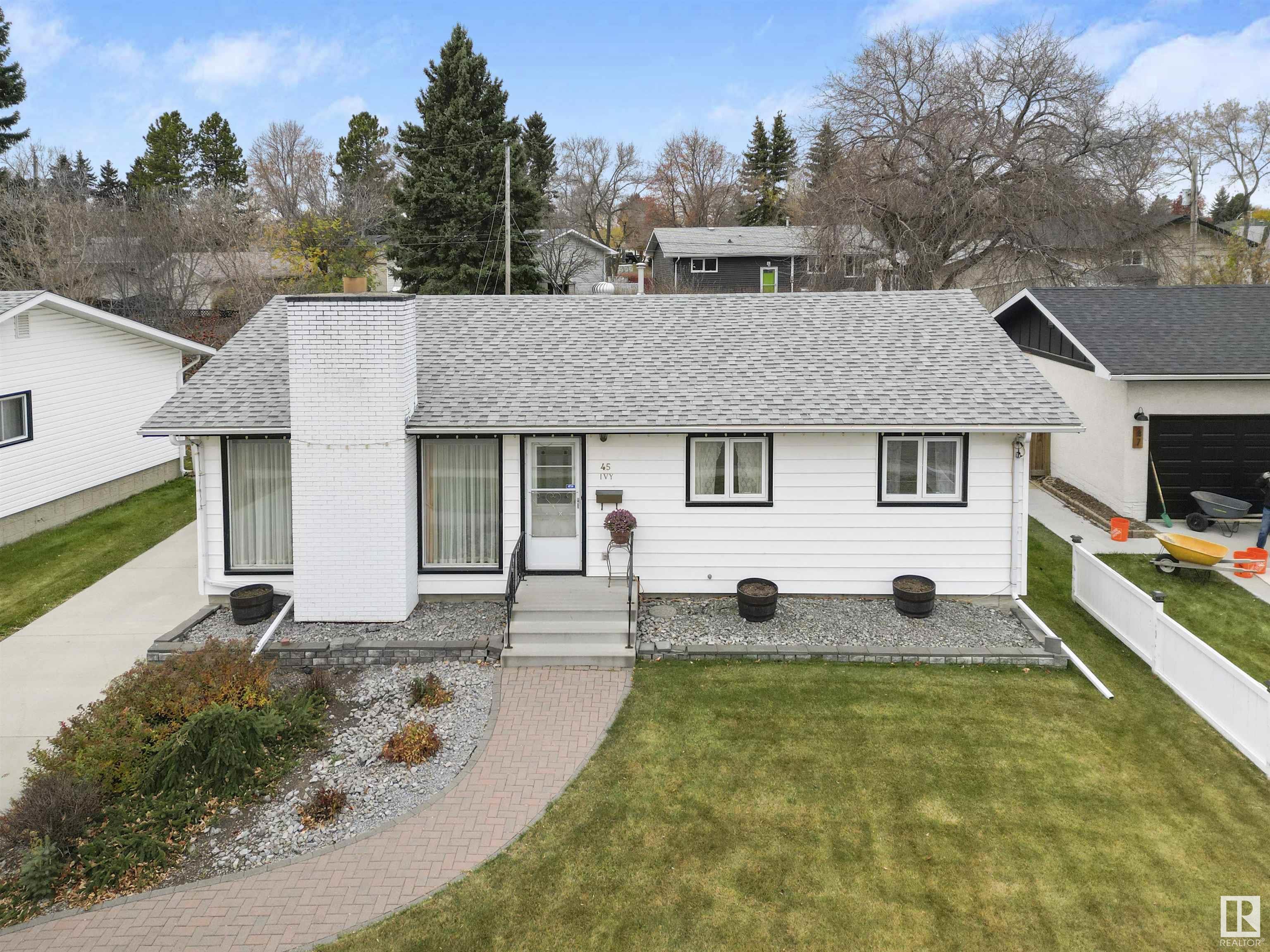 45 Ivy Crescent