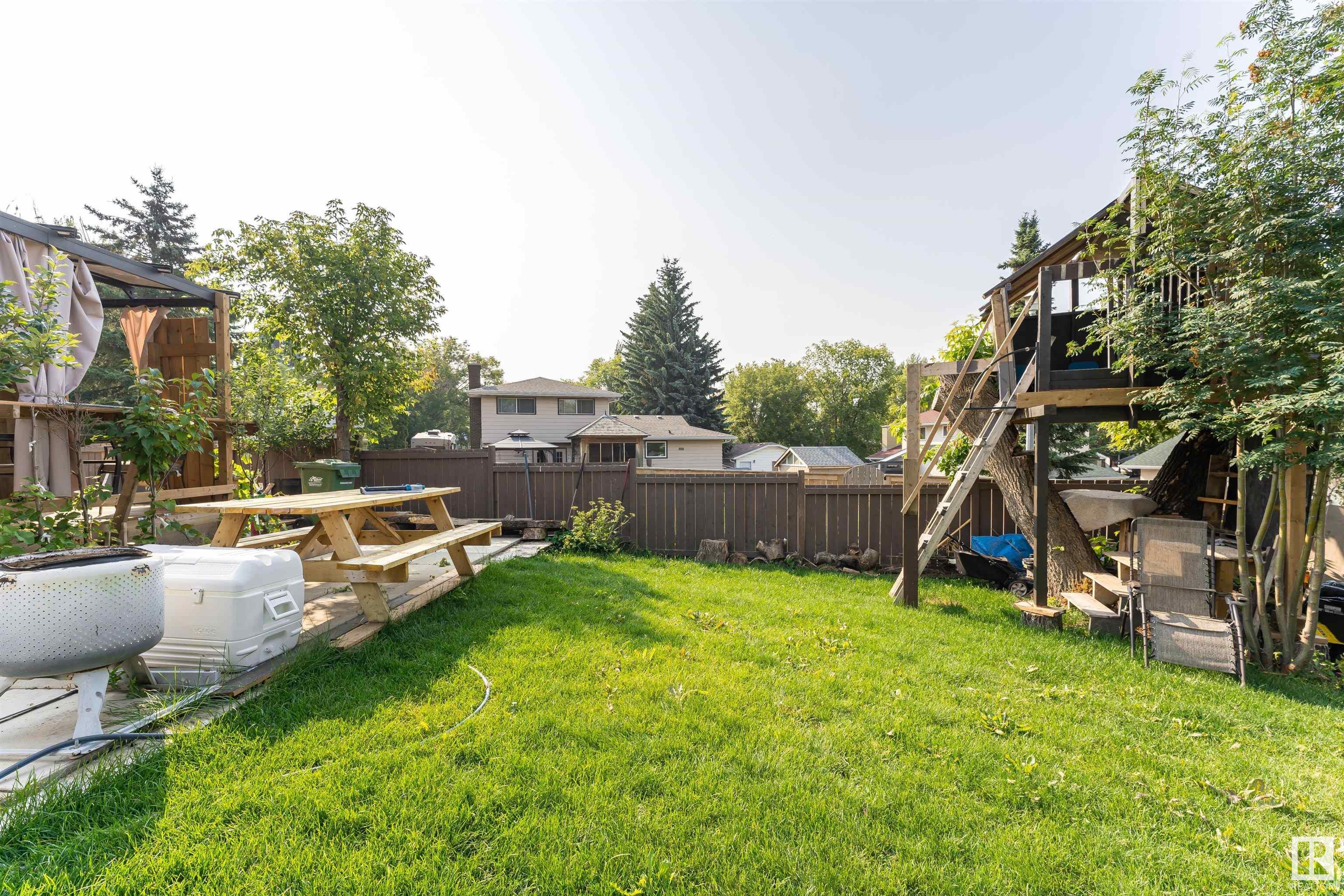18 LAYDON Drive