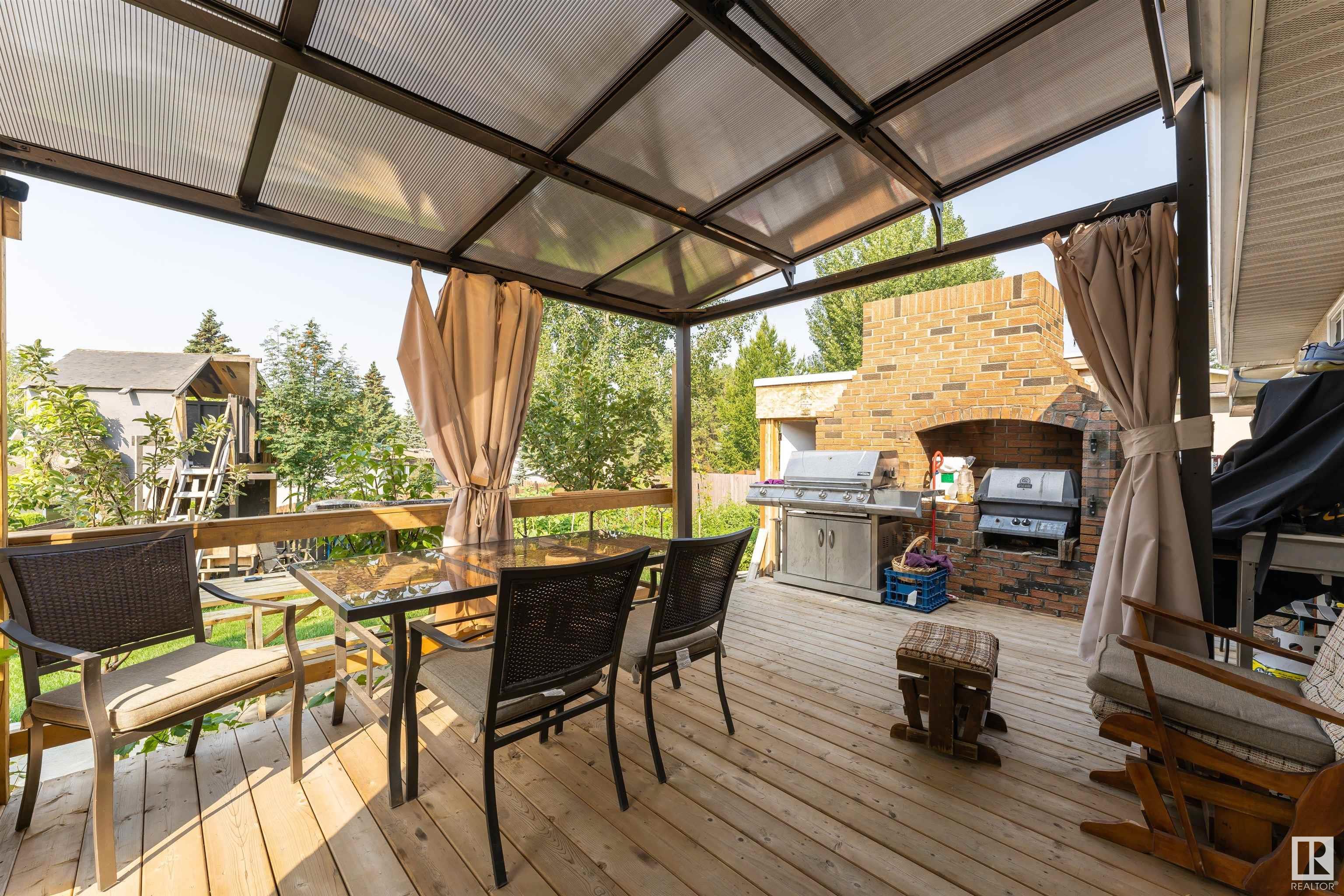 18 LAYDON Drive