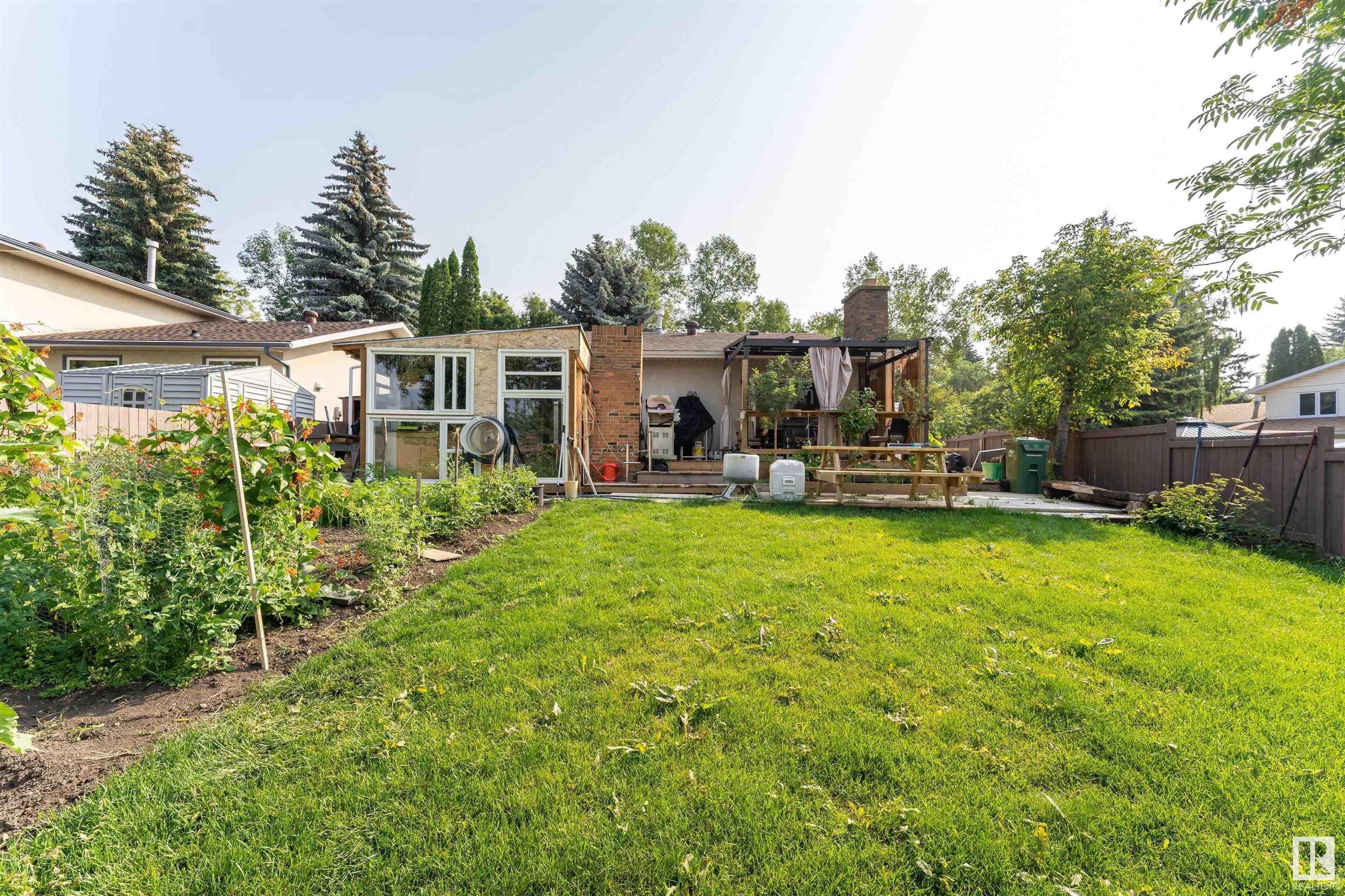 18 LAYDON Drive