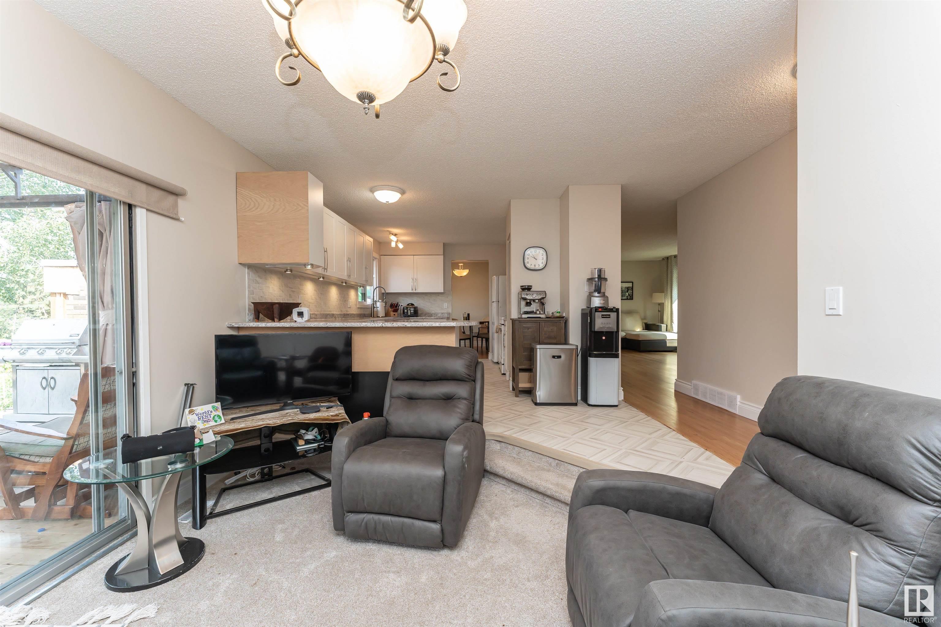 18 LAYDON Drive