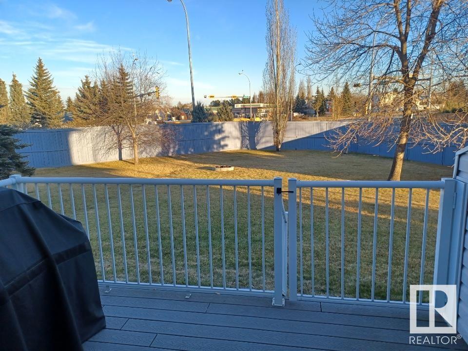 10 CRANBERRY Drive