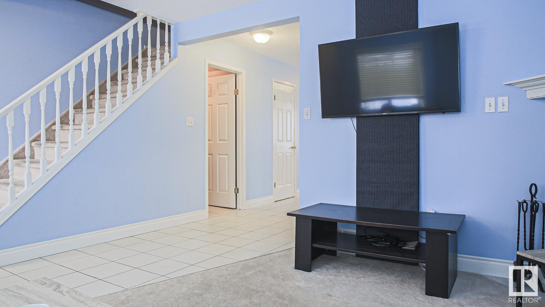 10 CRANBERRY Drive