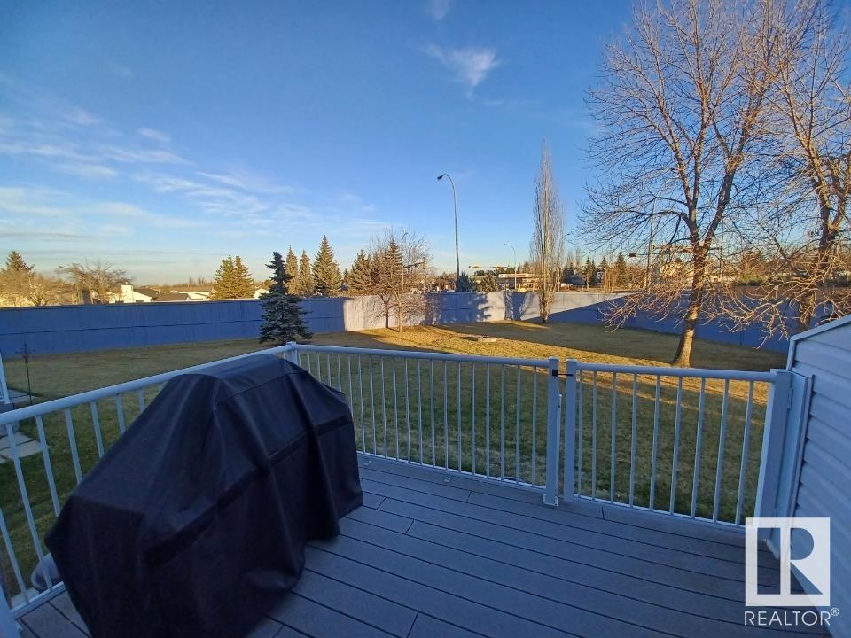 10 CRANBERRY Drive