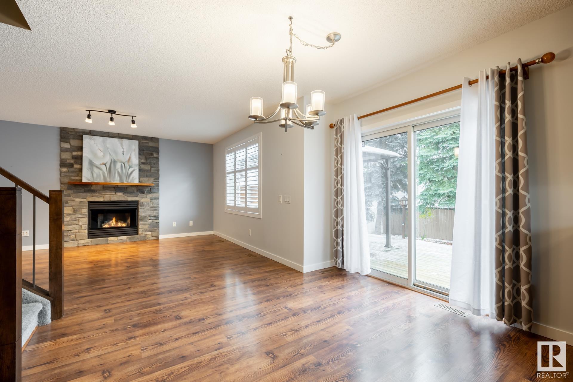 332 MEADOWVIEW Terrace