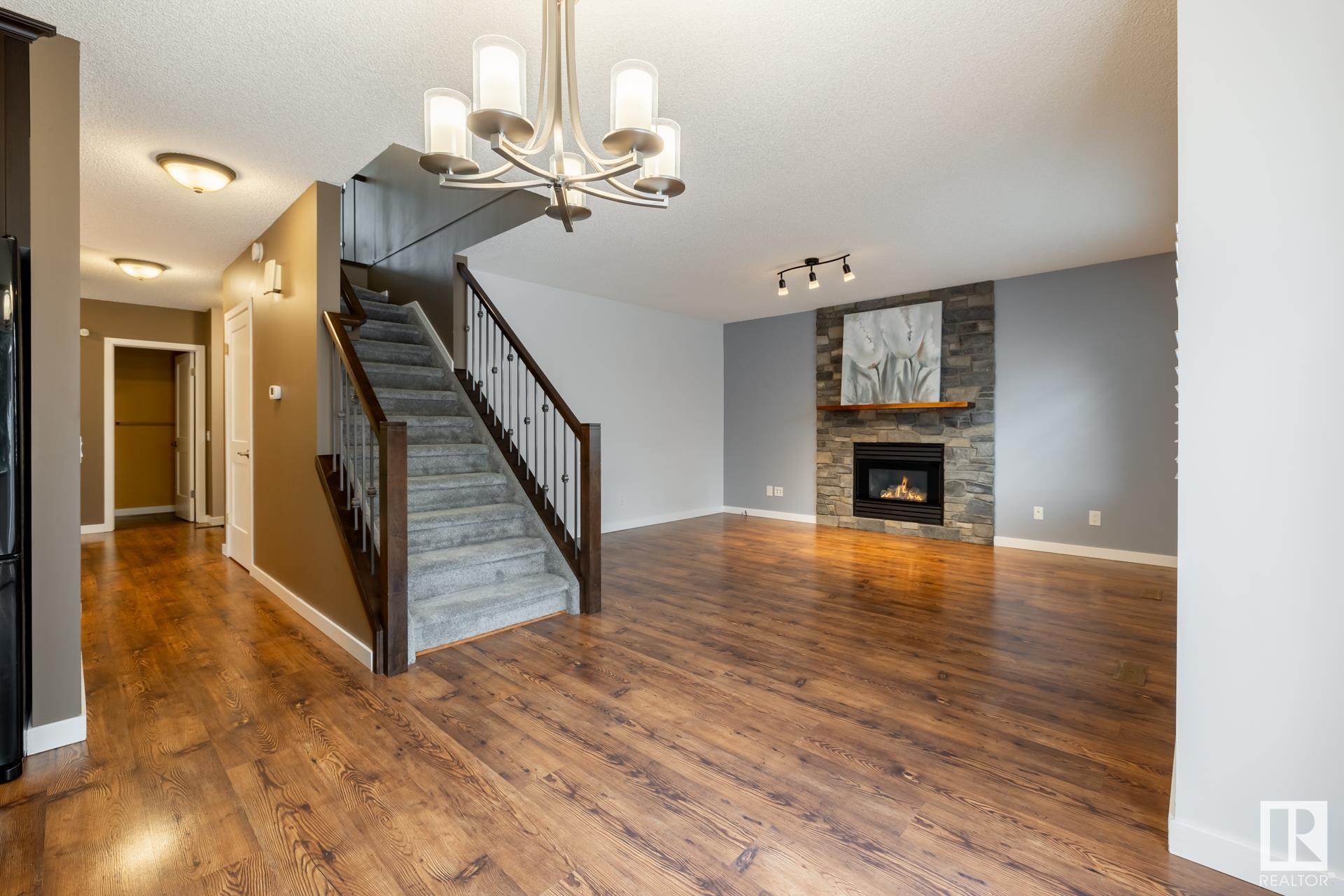 332 MEADOWVIEW Terrace