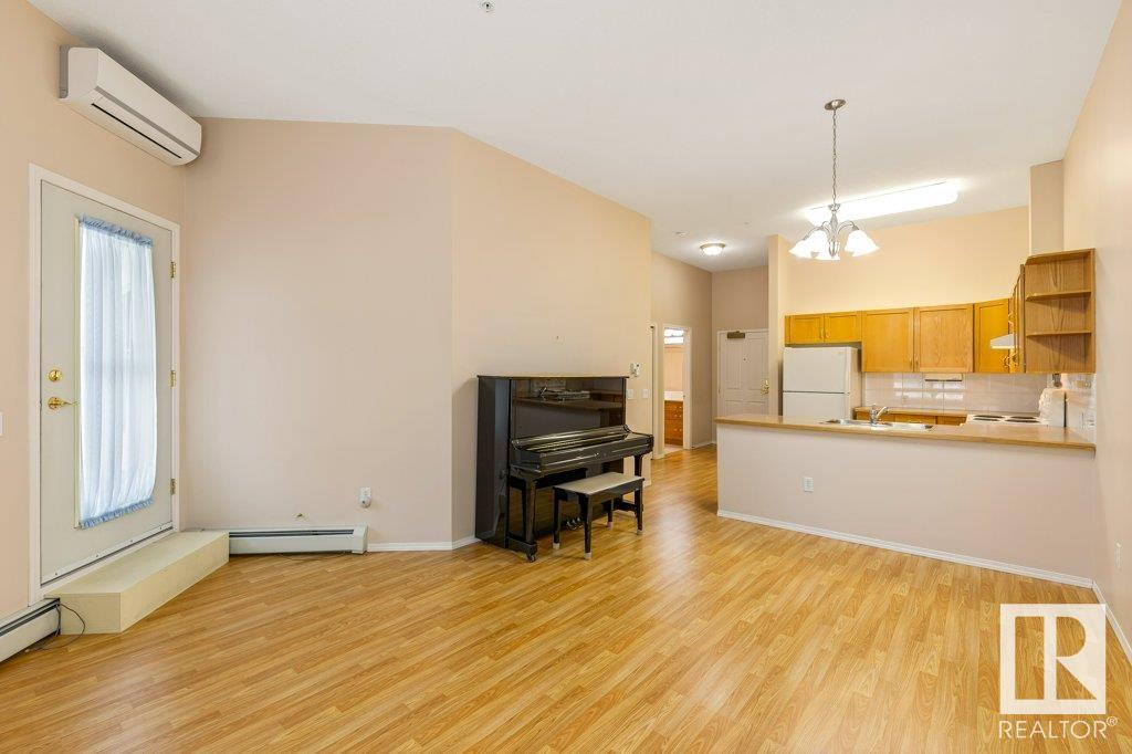 78 MCKENNEY Avenue