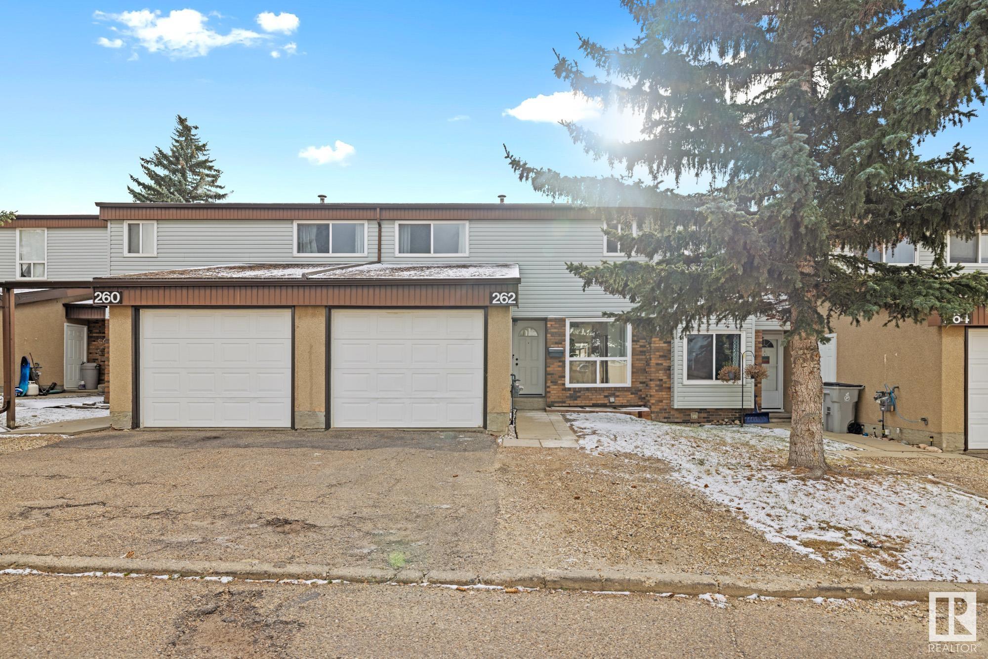 262 GRANDIN Village