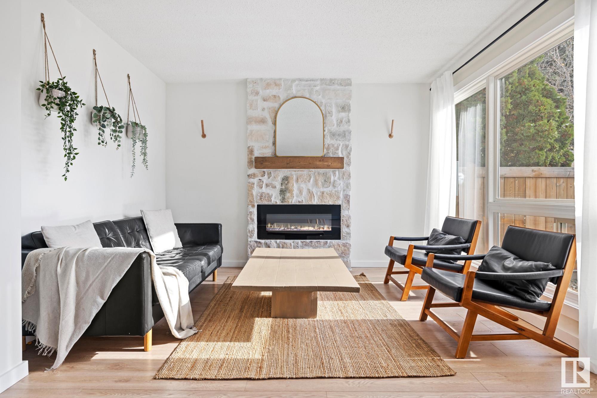 262 GRANDIN Village