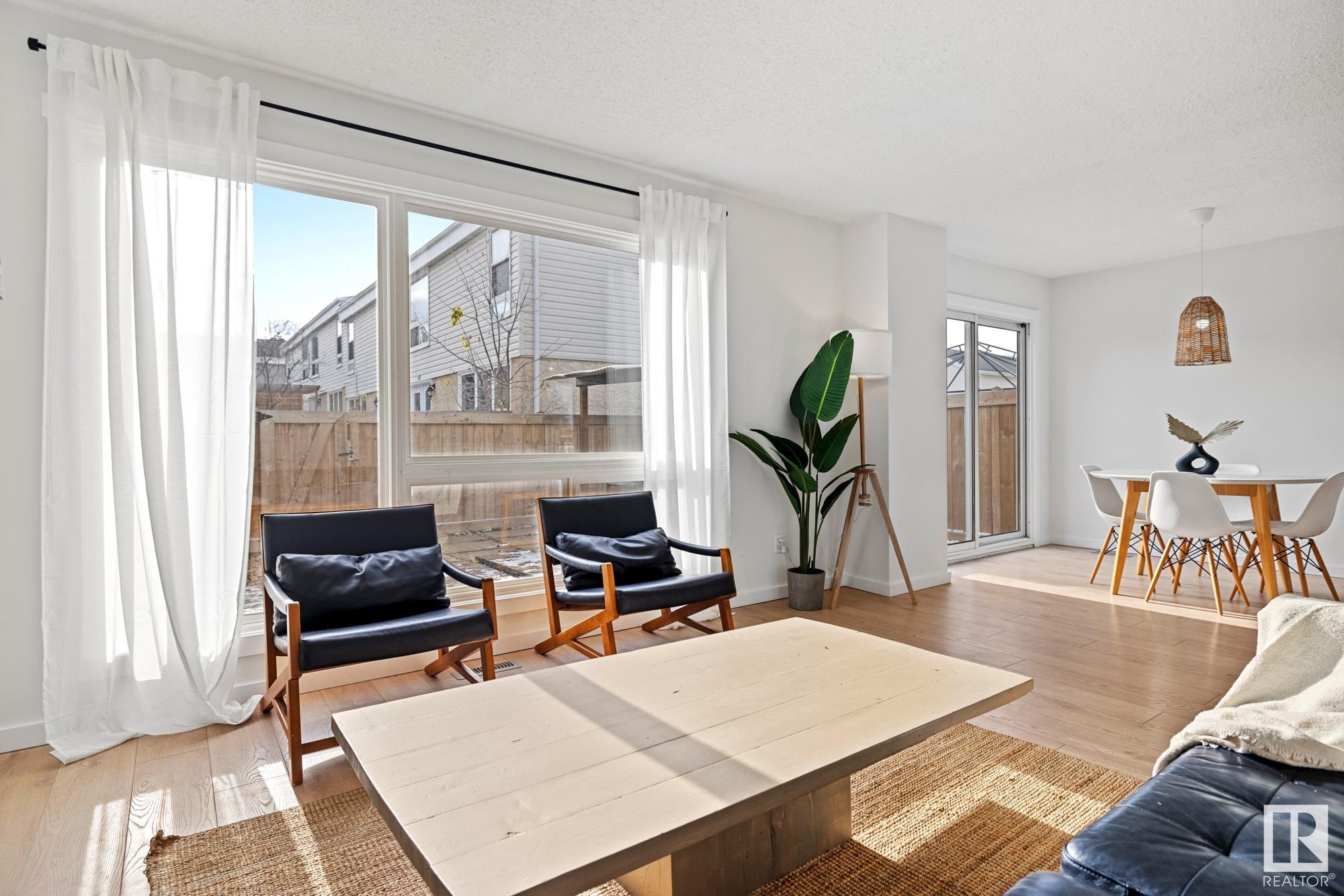 262 GRANDIN Village
