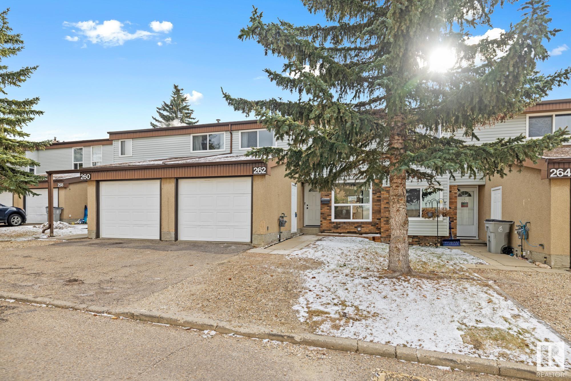 262 GRANDIN Village