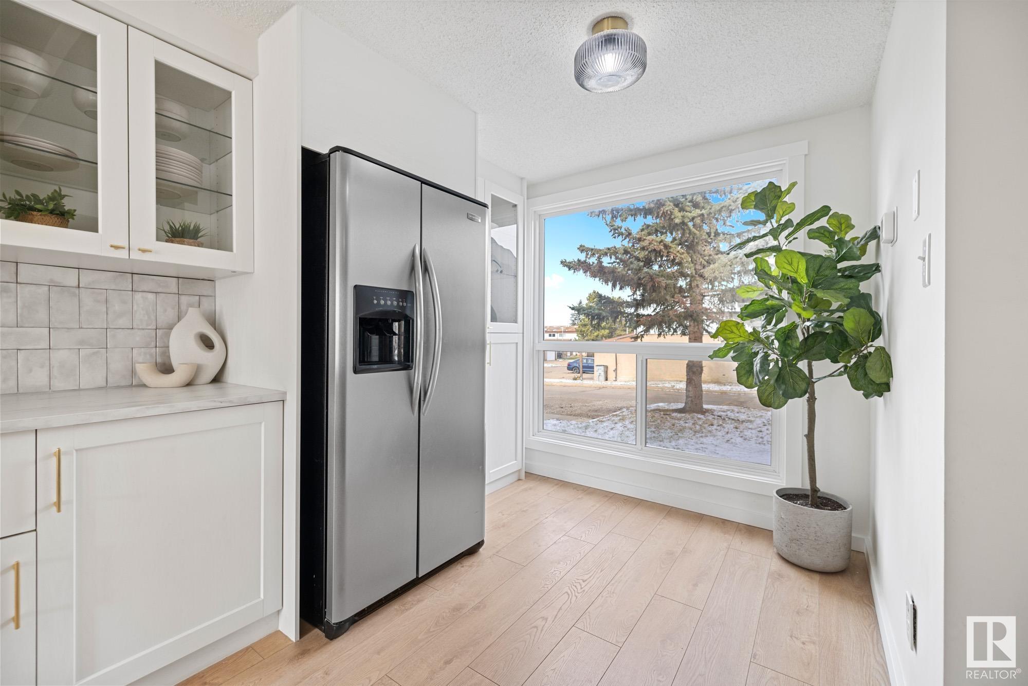 262 GRANDIN Village