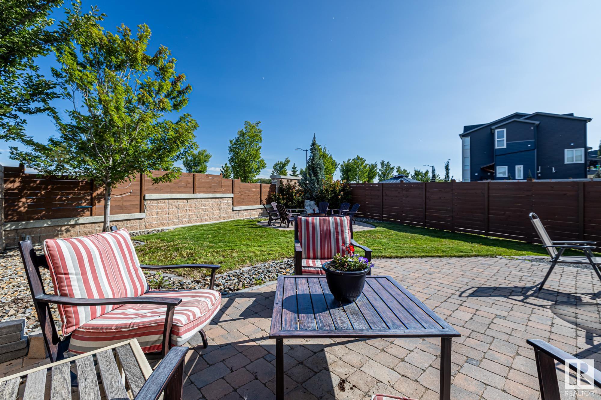 56 JAMES Crescent
