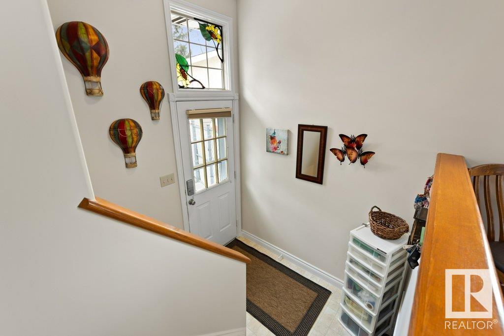 44 FALCON Crescent
