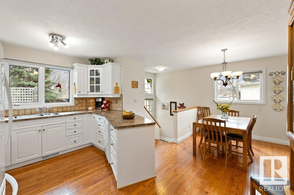 44 FALCON Crescent