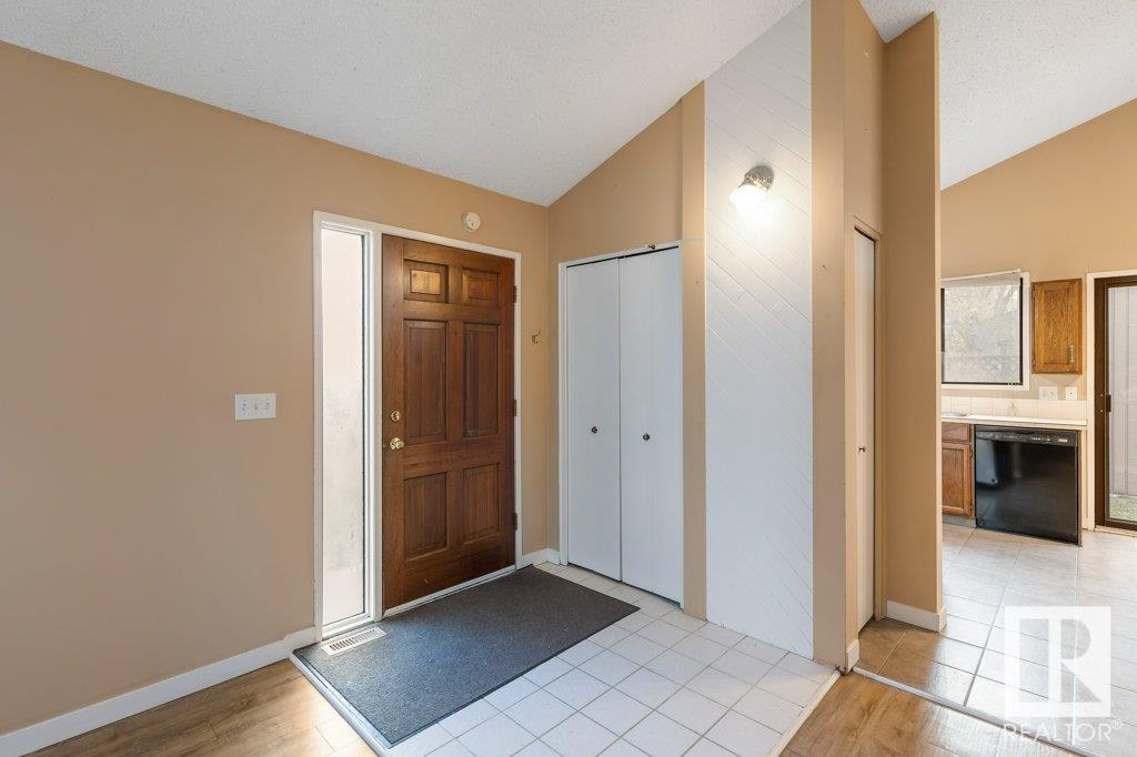 15 FOXBOROUGH Gardens