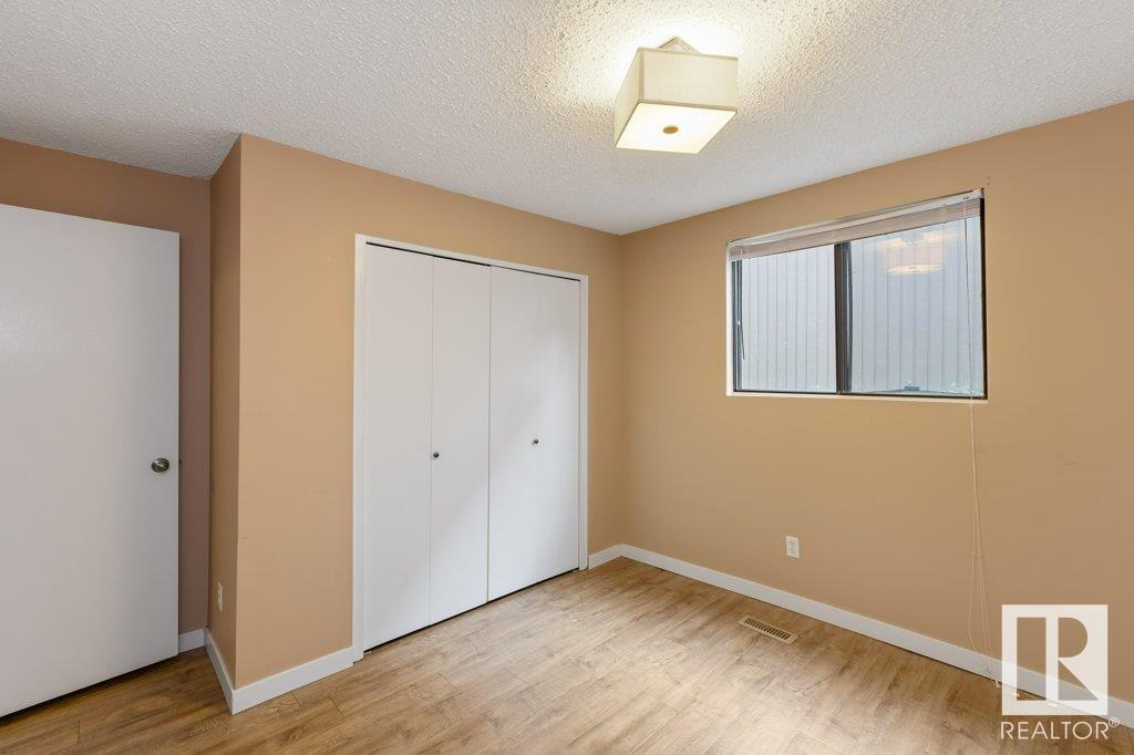 15 FOXBOROUGH Gardens
