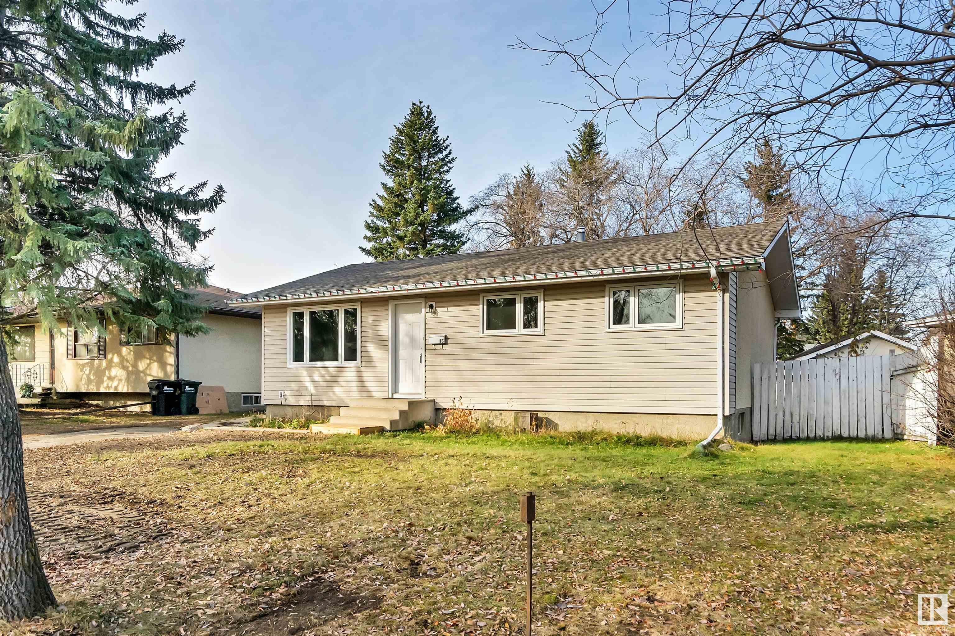 16 BLUEBIRD Crescent